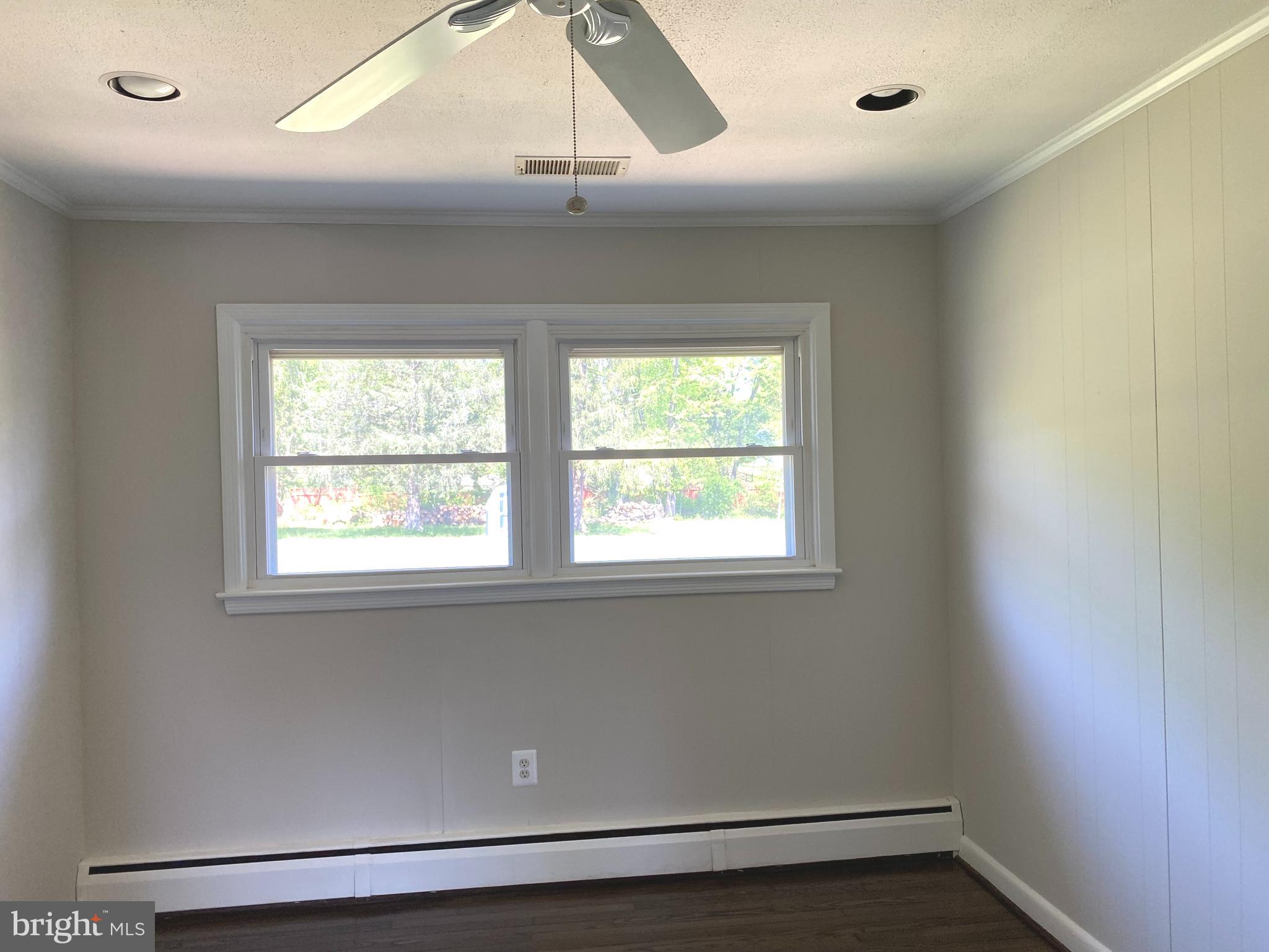 ROCK SPRINGS - Residential Lease