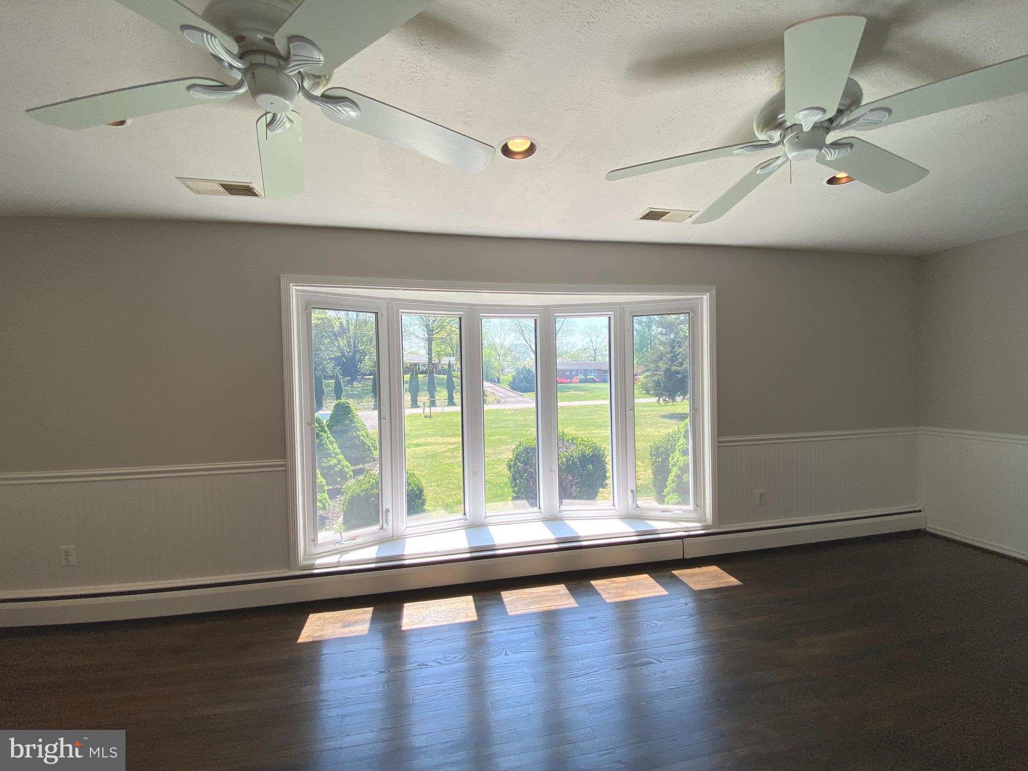 ROCK SPRINGS - Residential Lease