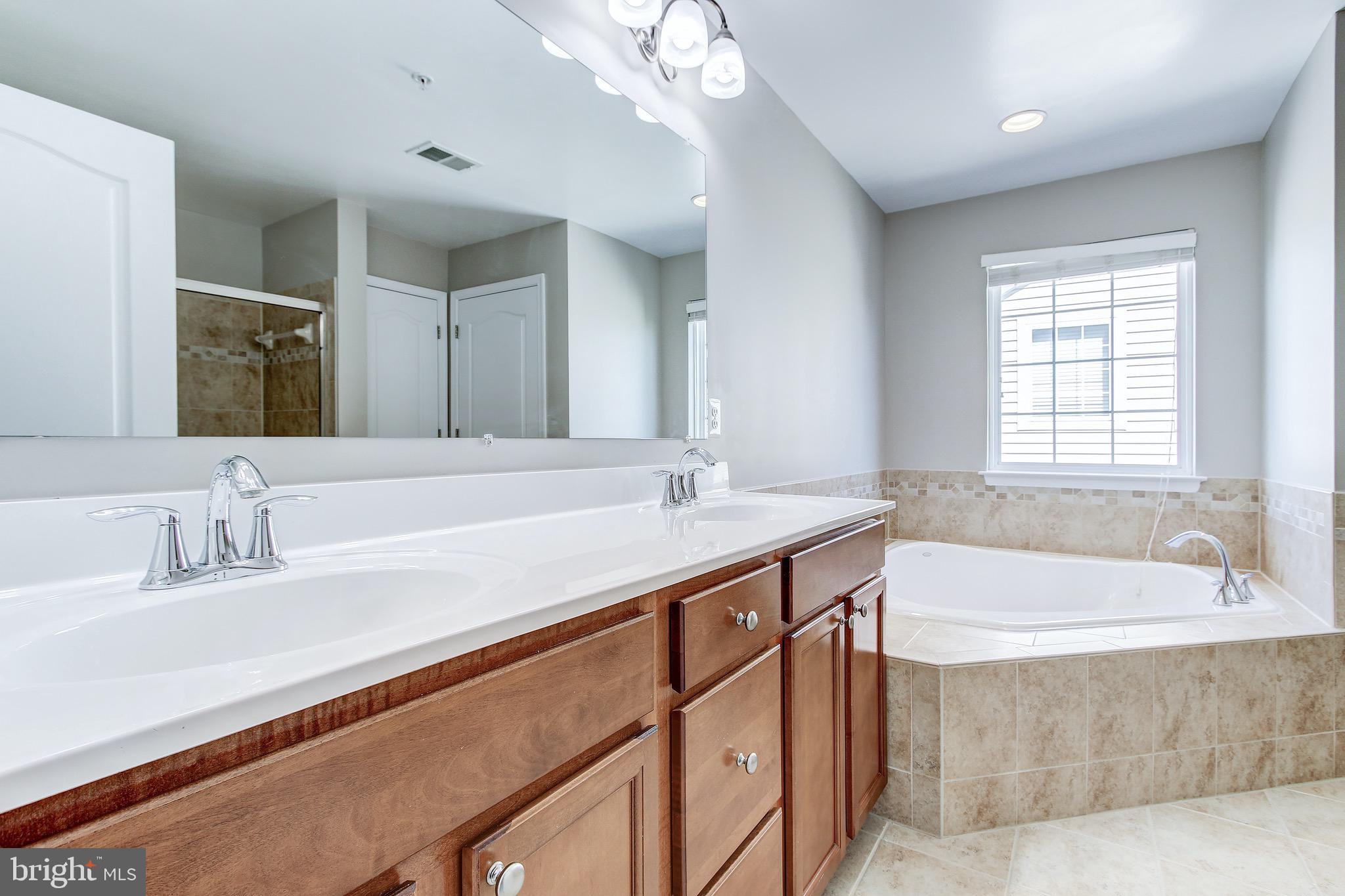 GATEWAY COMMONS - Residential