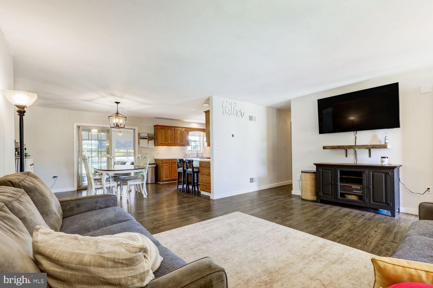 BRECKNOCK TOWNSHIP - Residential