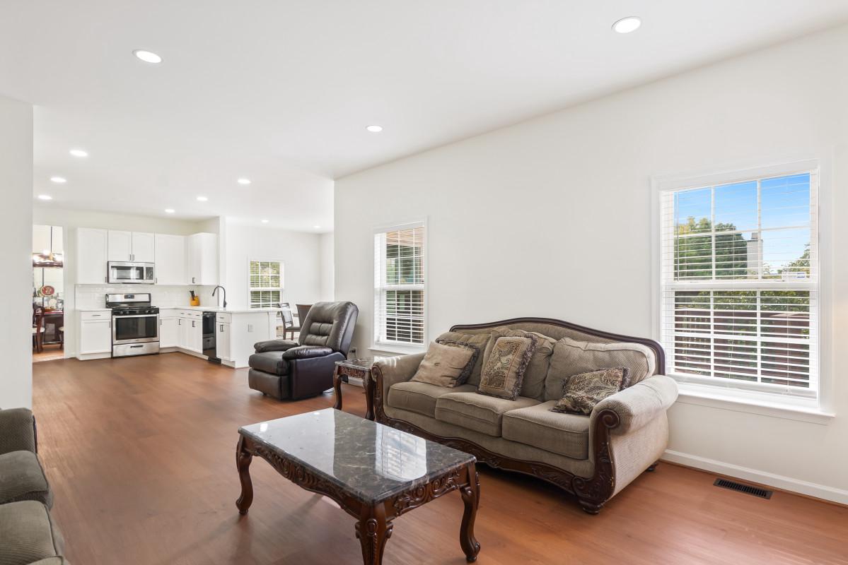 WILLOW BROOK - Residential