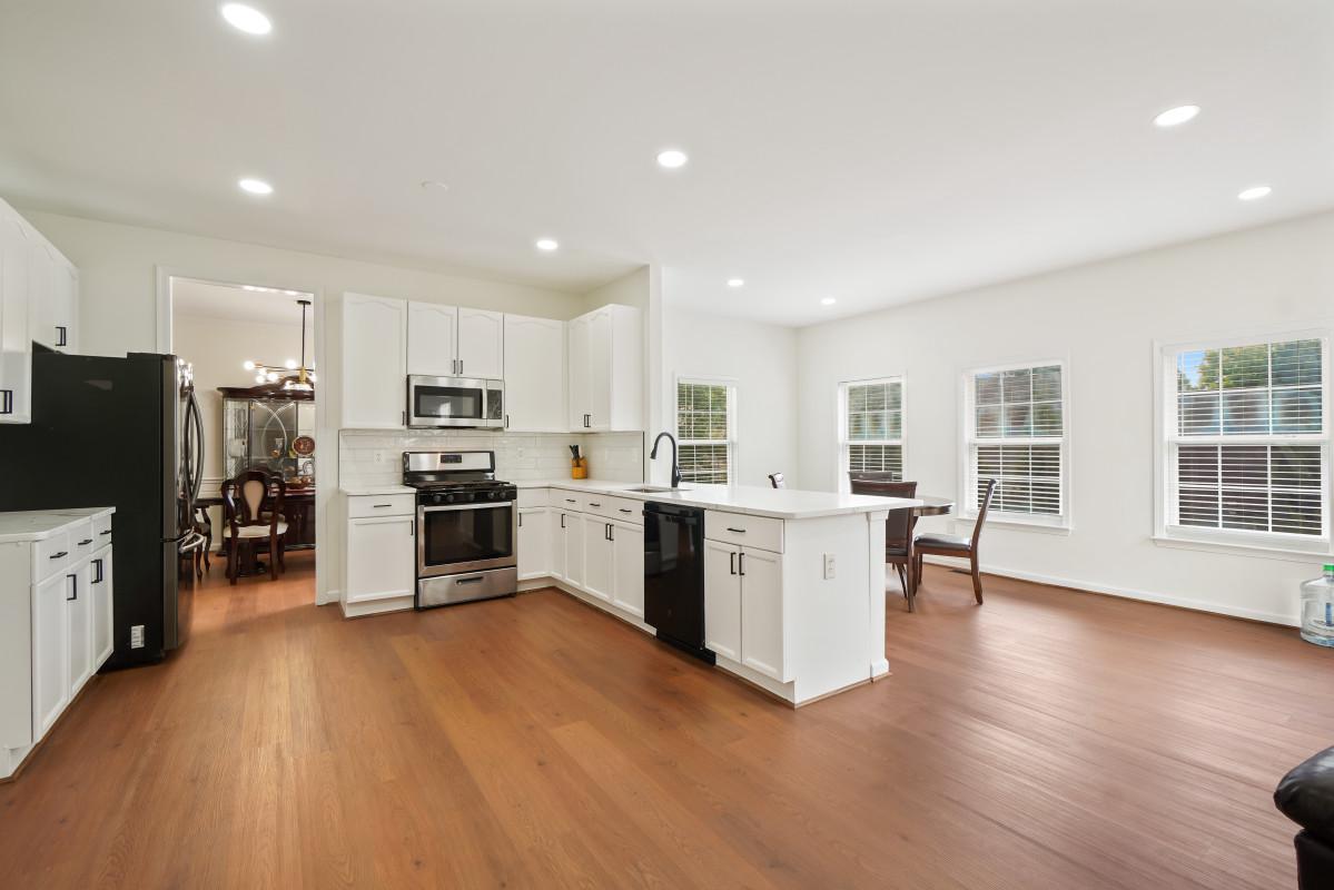 WILLOW BROOK - Residential
