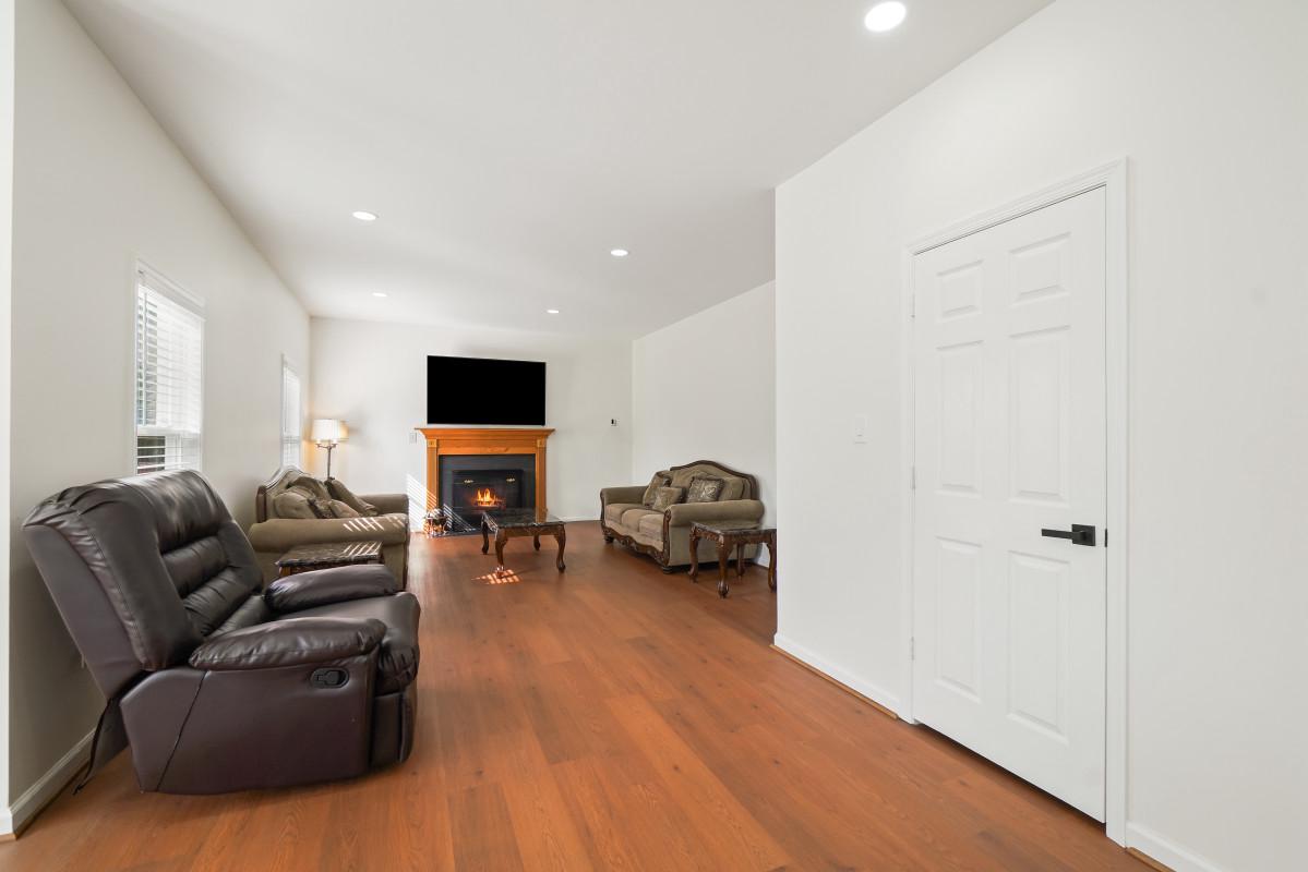 WILLOW BROOK - Residential