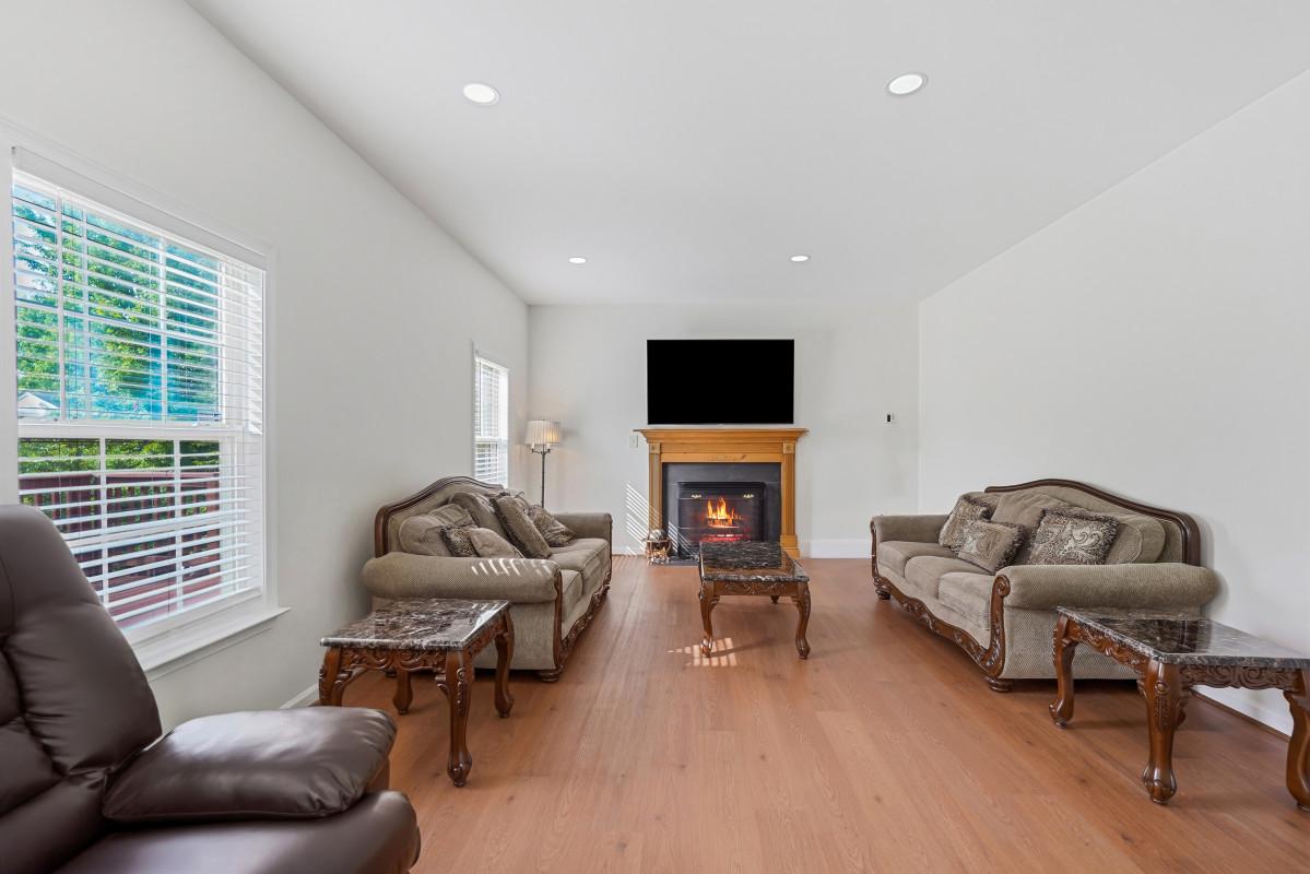 WILLOW BROOK - Residential