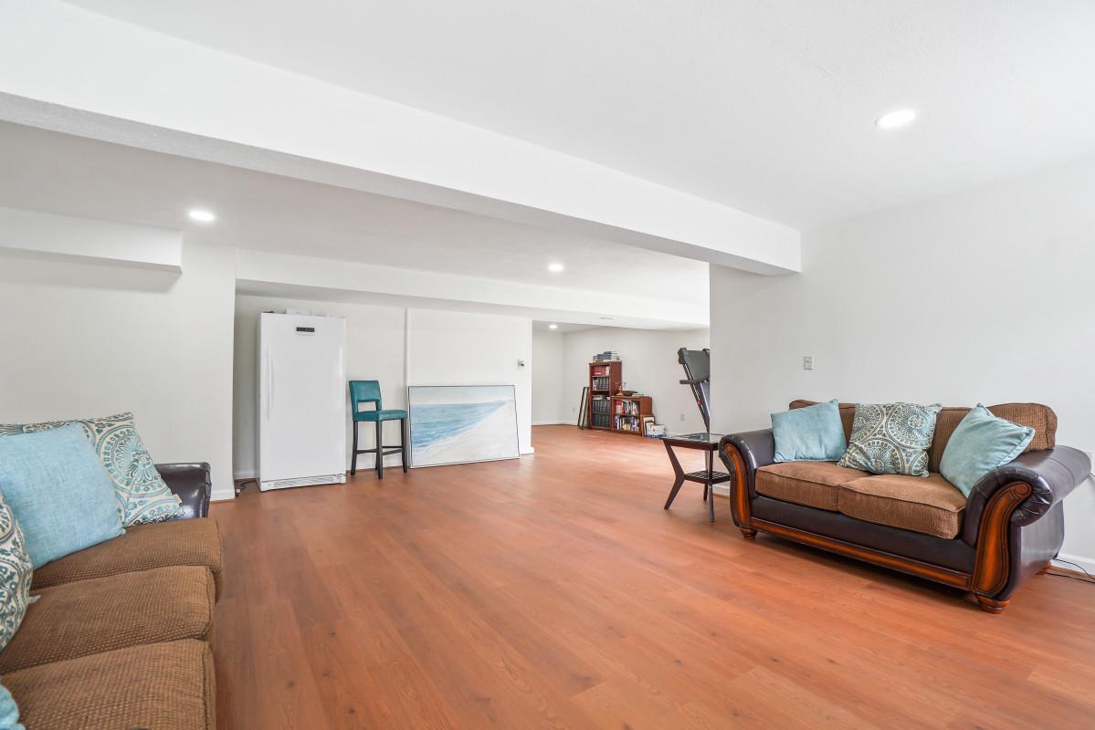 WILLOW BROOK - Residential