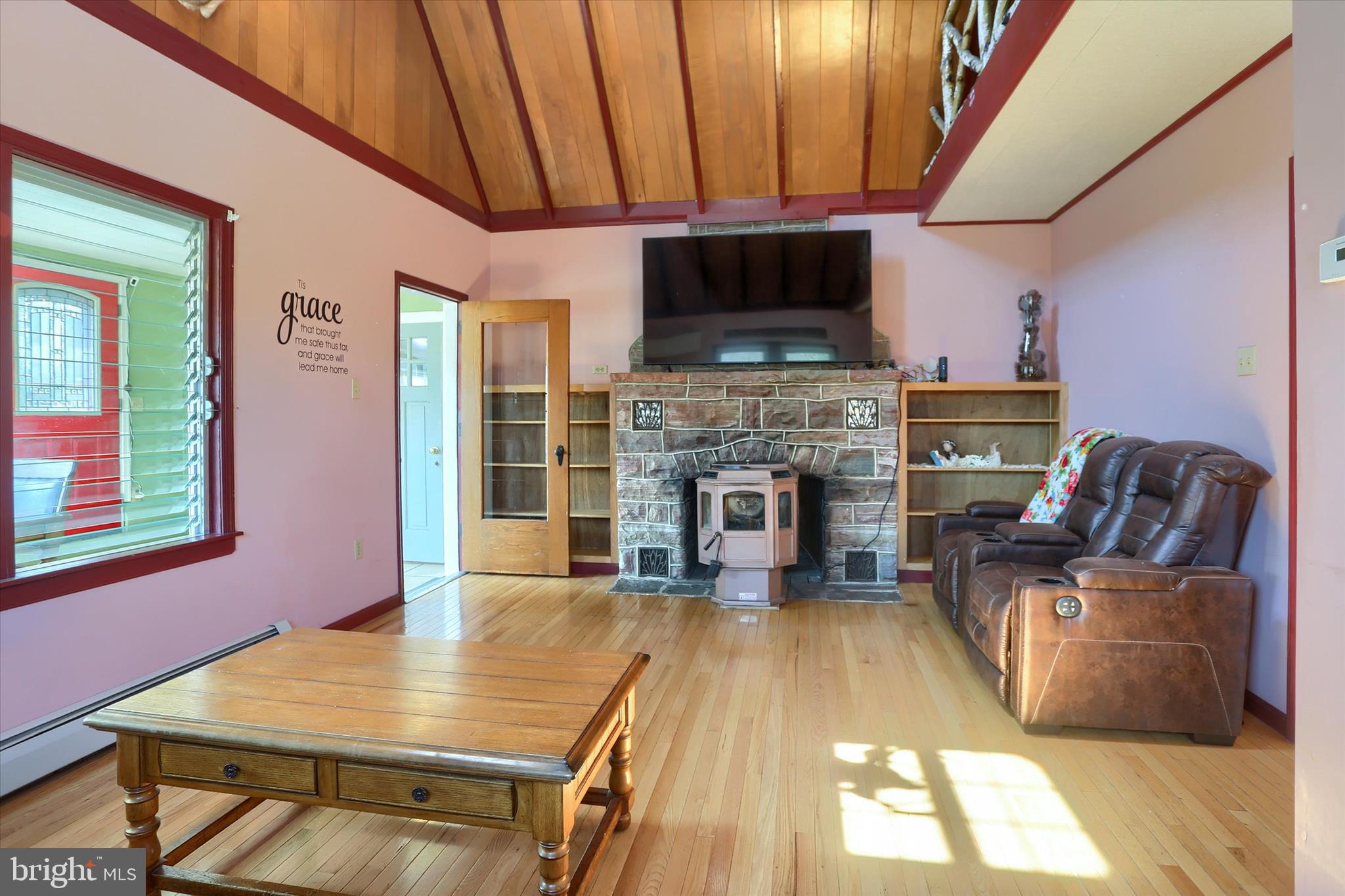 BARNESVILLE - Residential