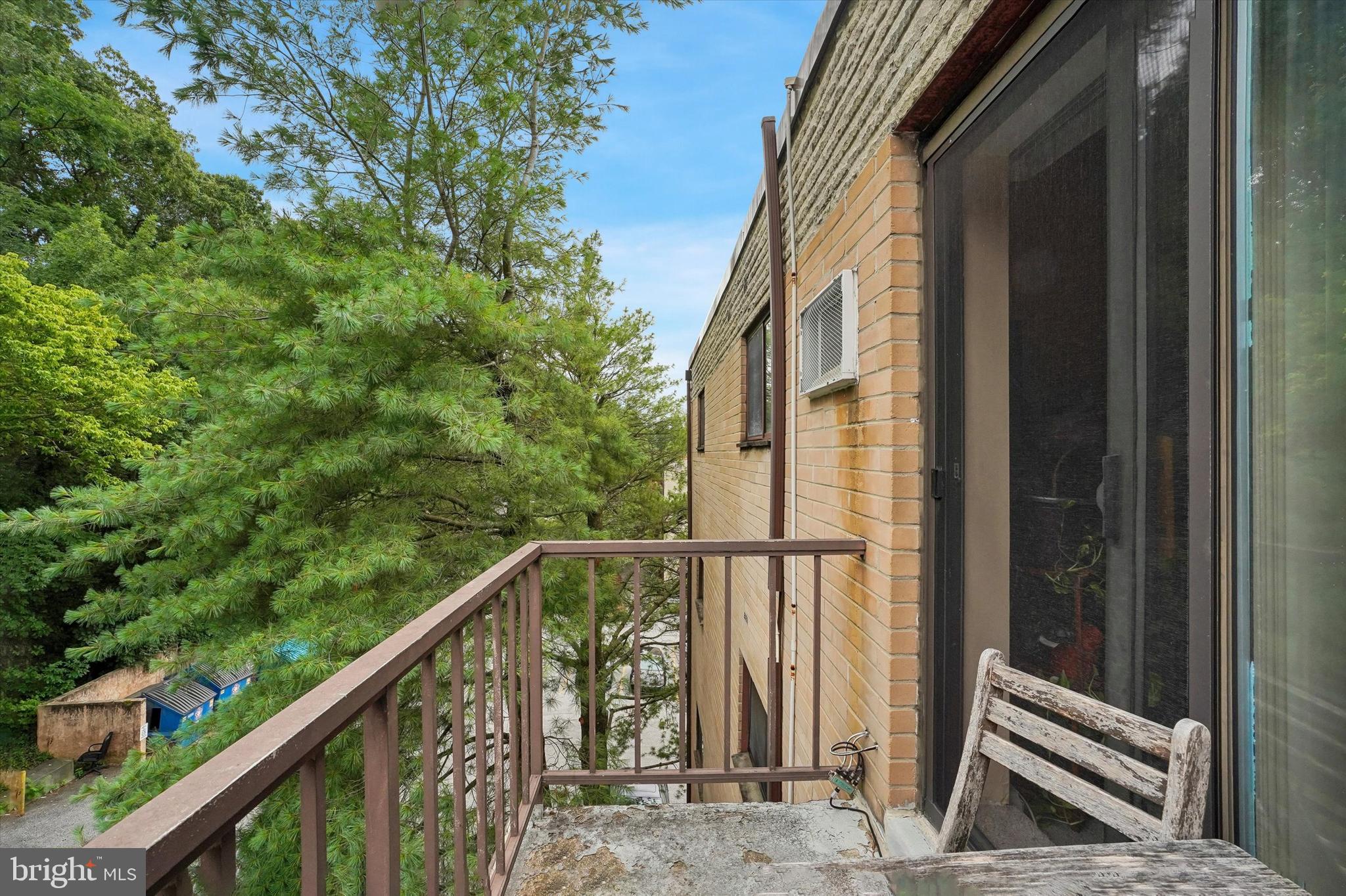 HAVERFORD HILL - Residential
