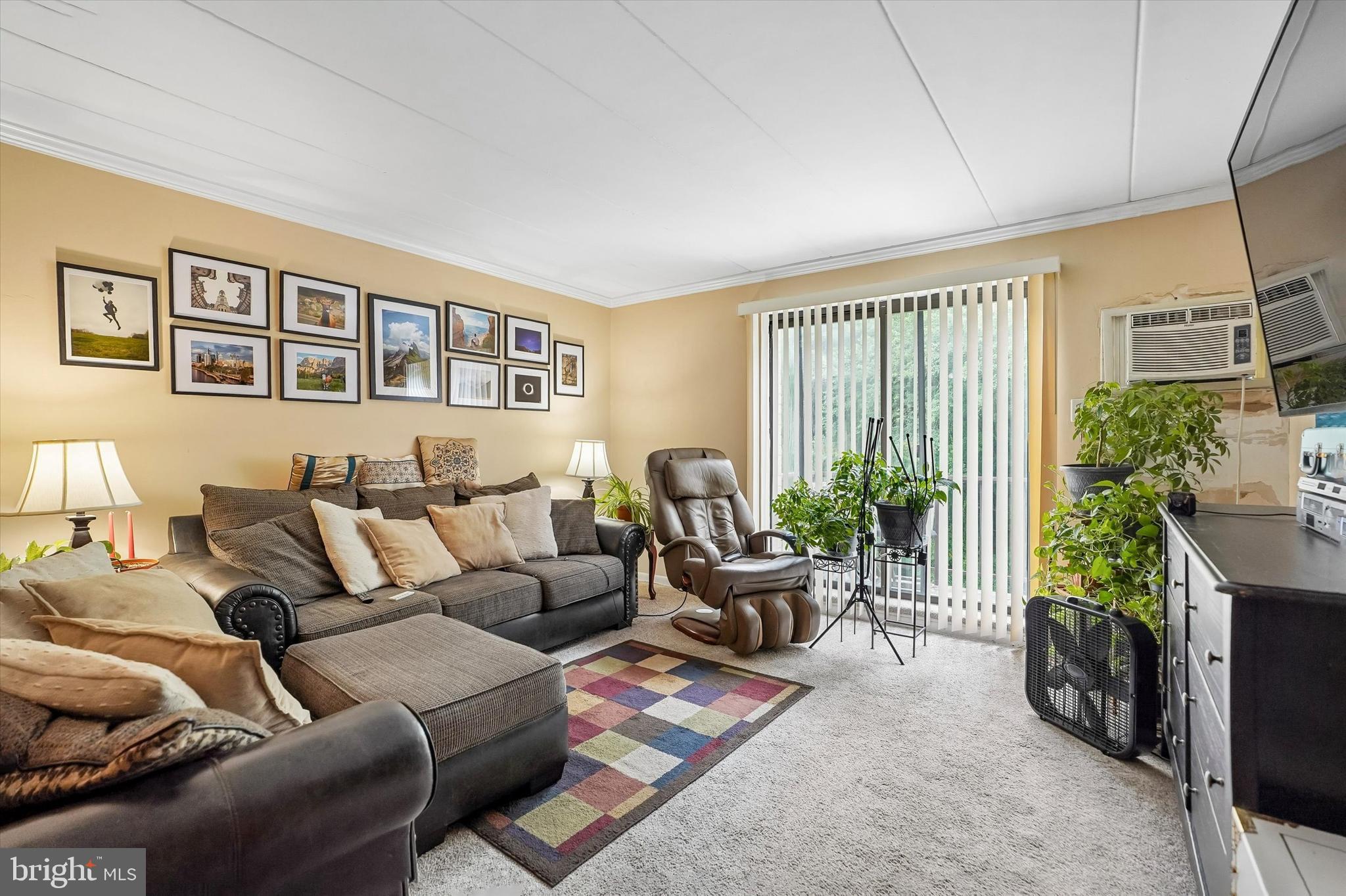 HAVERFORD HILL - Residential