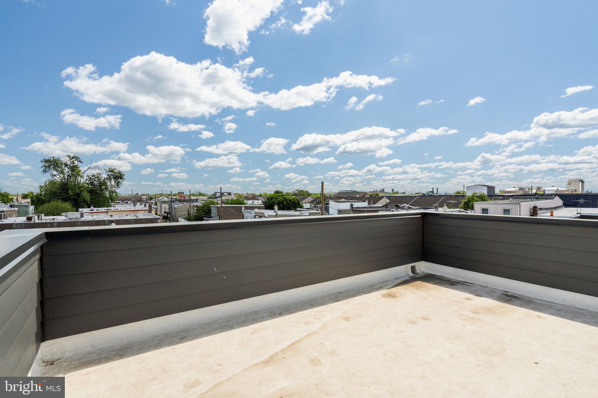 PORT RICHMOND - Residential