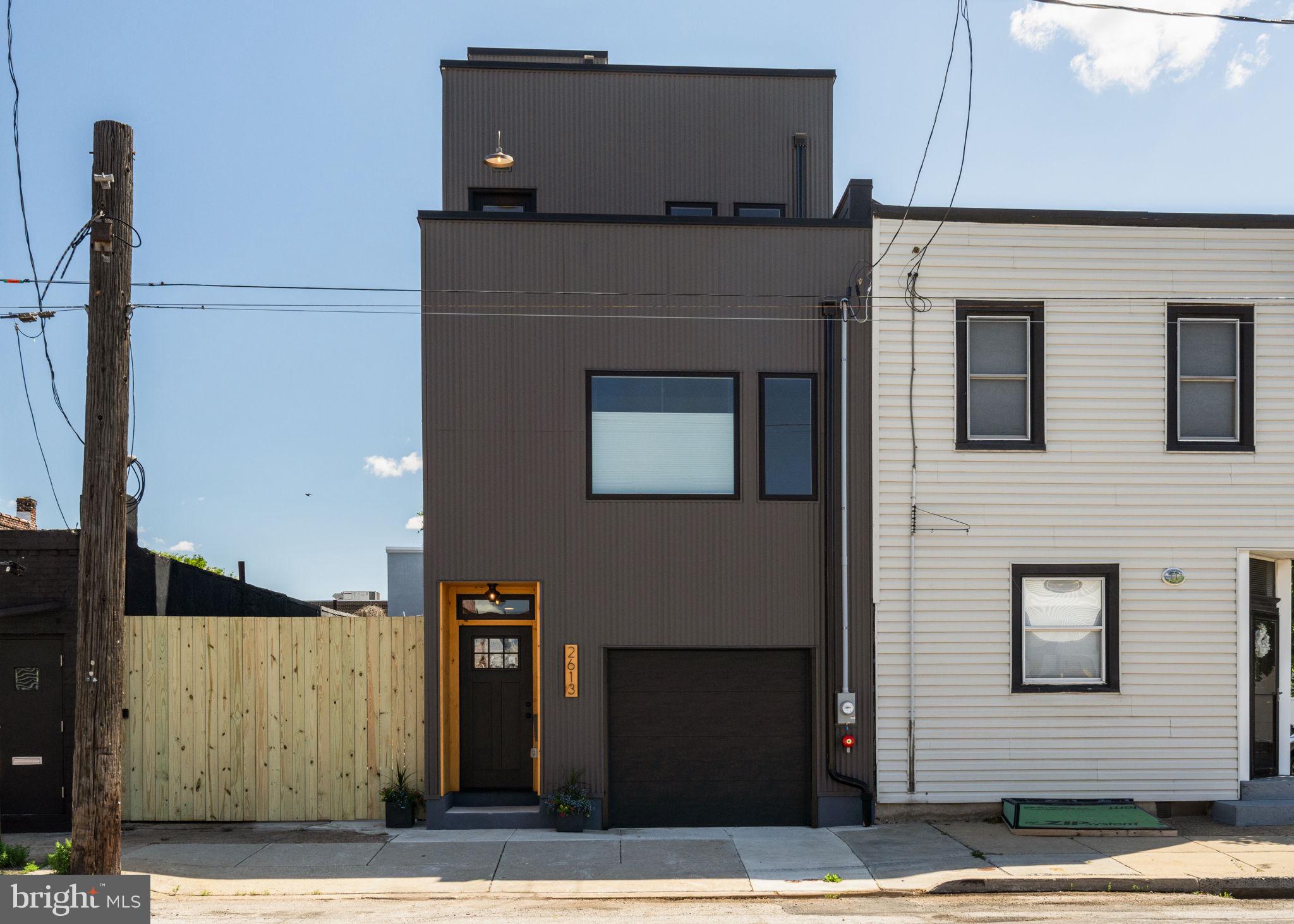 PORT RICHMOND - Residential