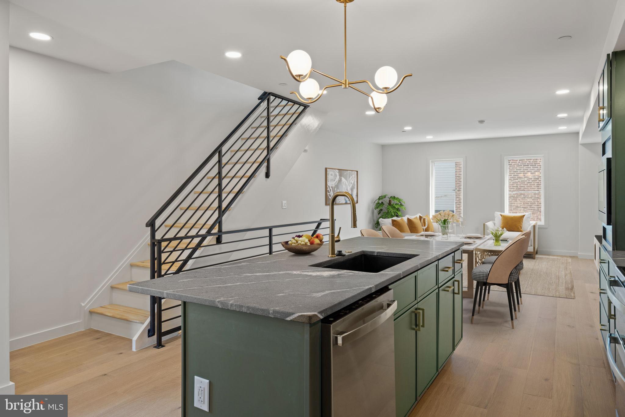 PORT RICHMOND - Residential