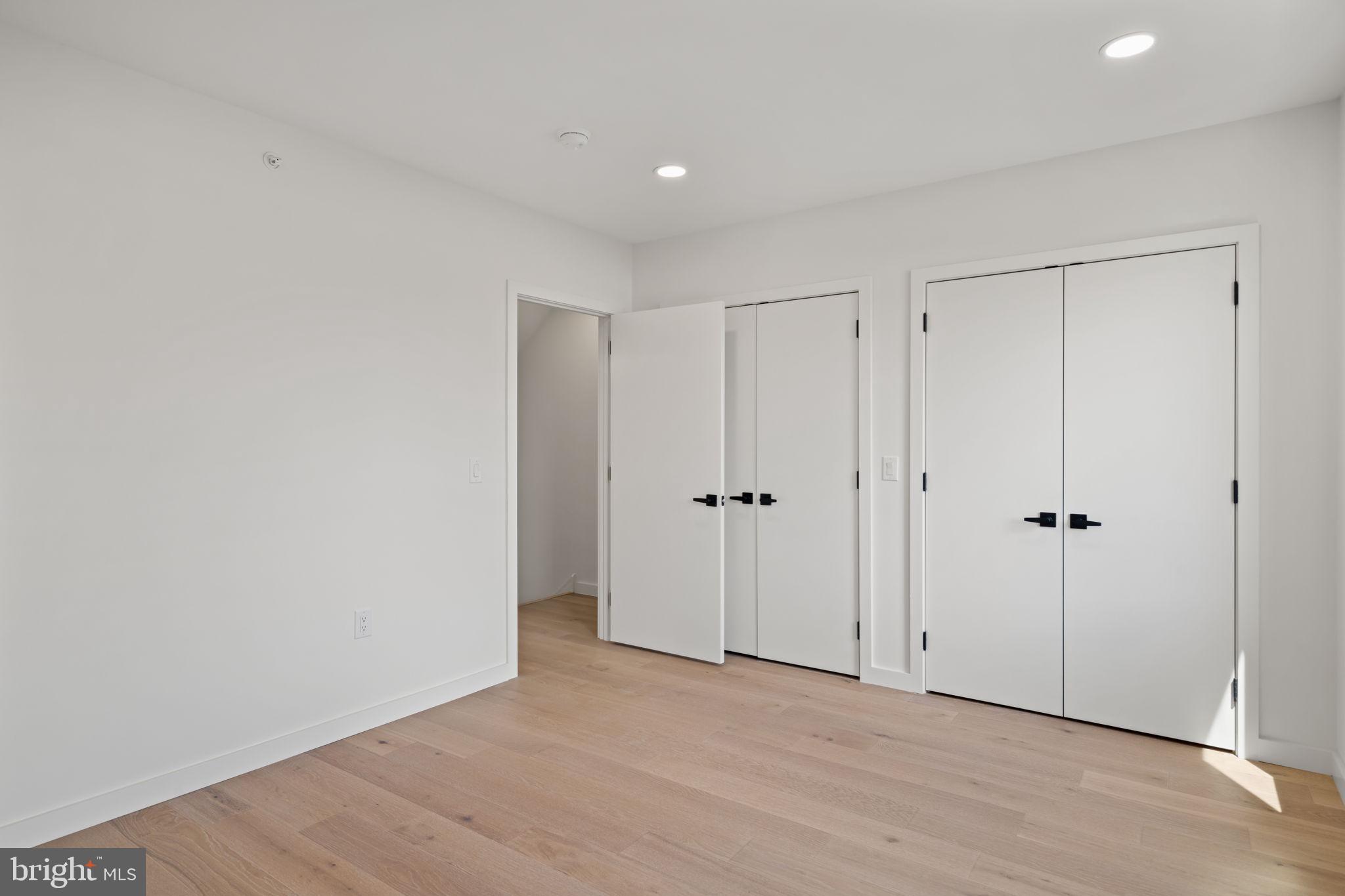 PORT RICHMOND - Residential
