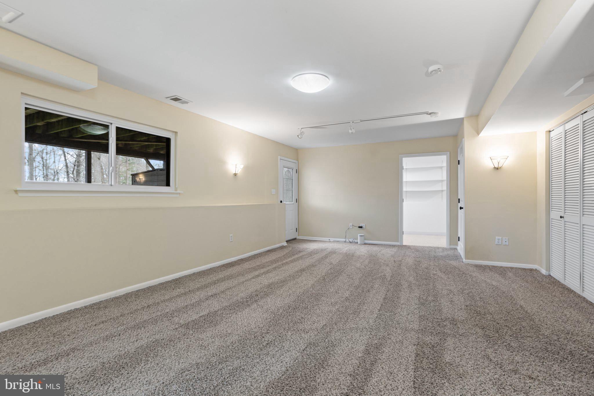VILLAGE OF KINGS CONTRIVANCE - Residential