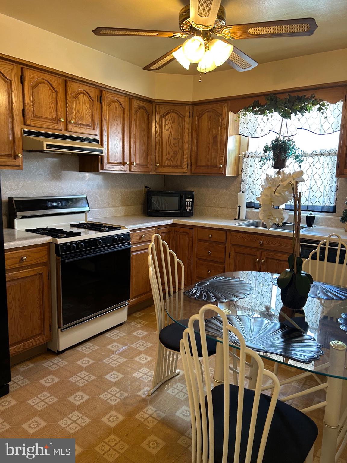 BUSTLETON - Residential
