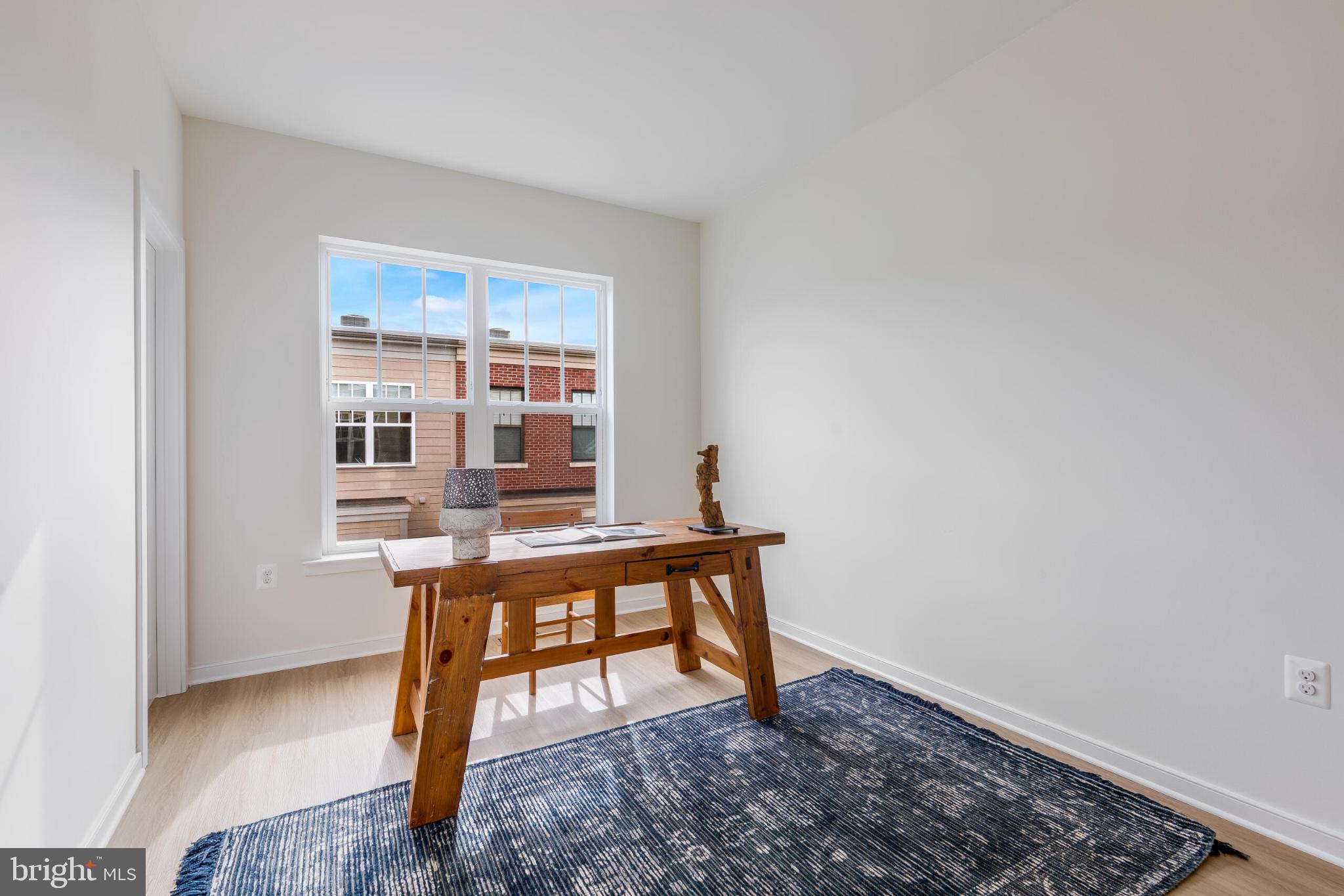 CRESCENT PLACE - Residential