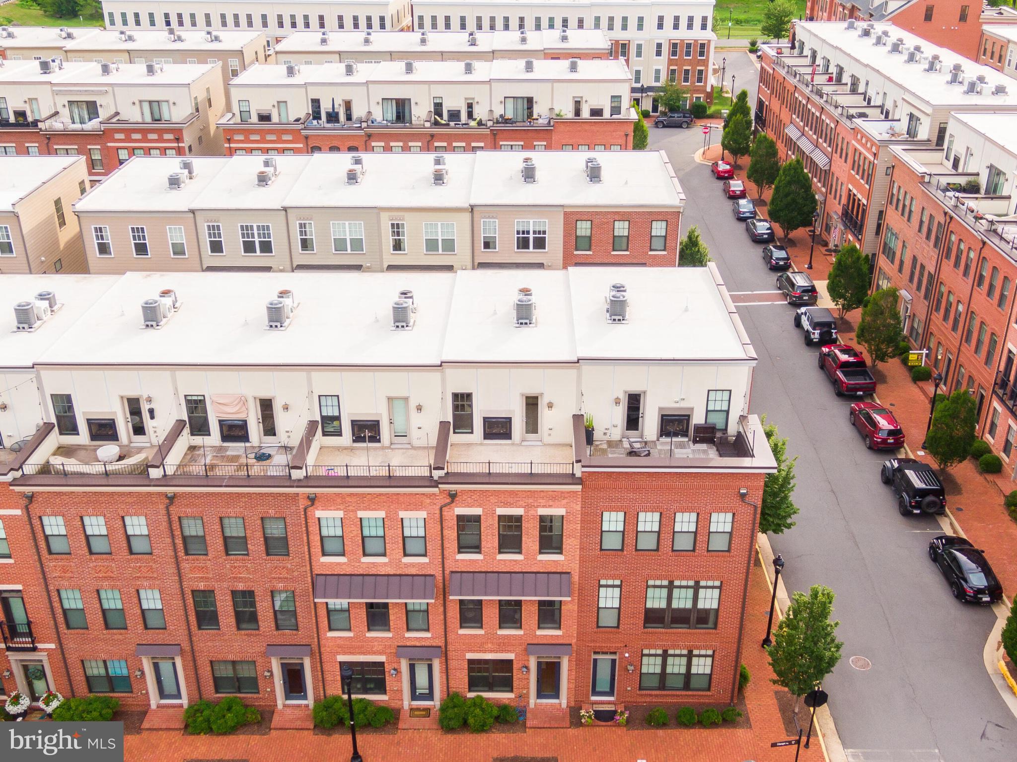 CRESCENT PLACE - Residential