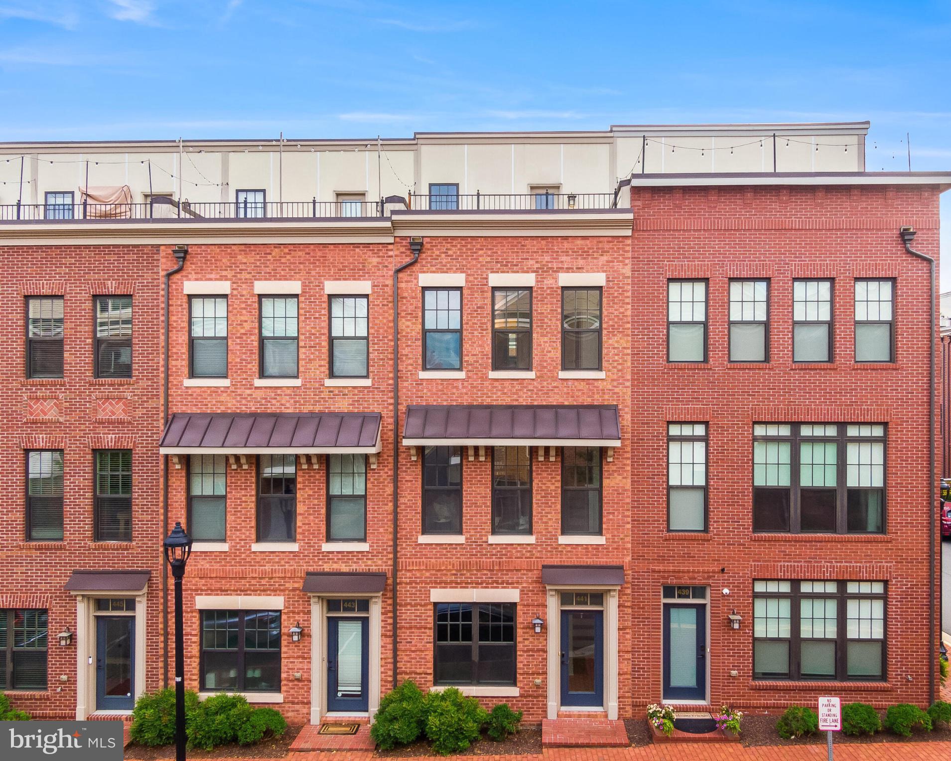 CRESCENT PLACE - Residential