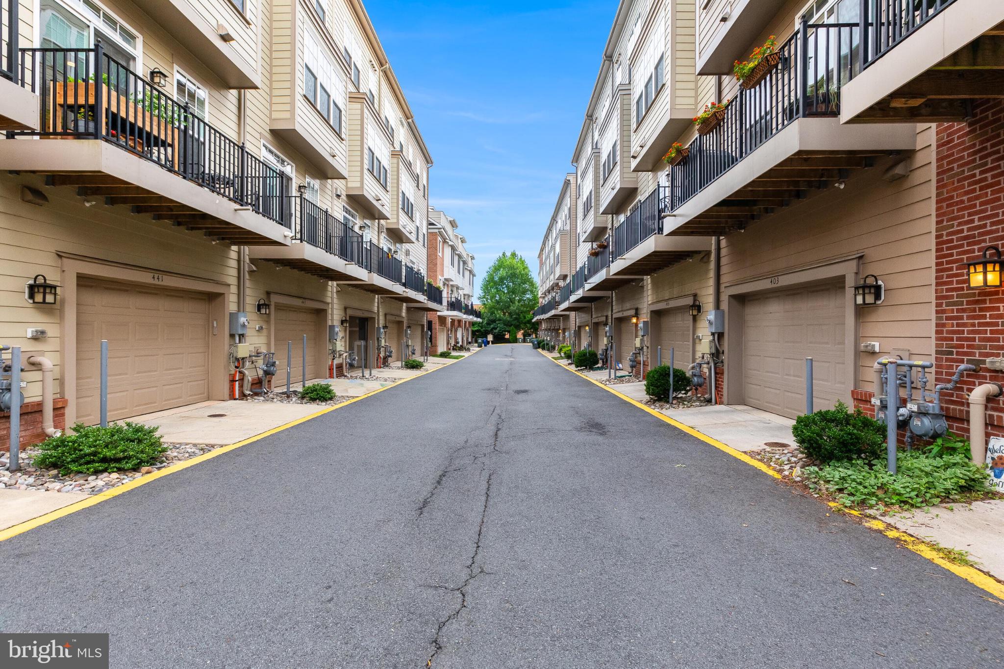 CRESCENT PLACE - Residential