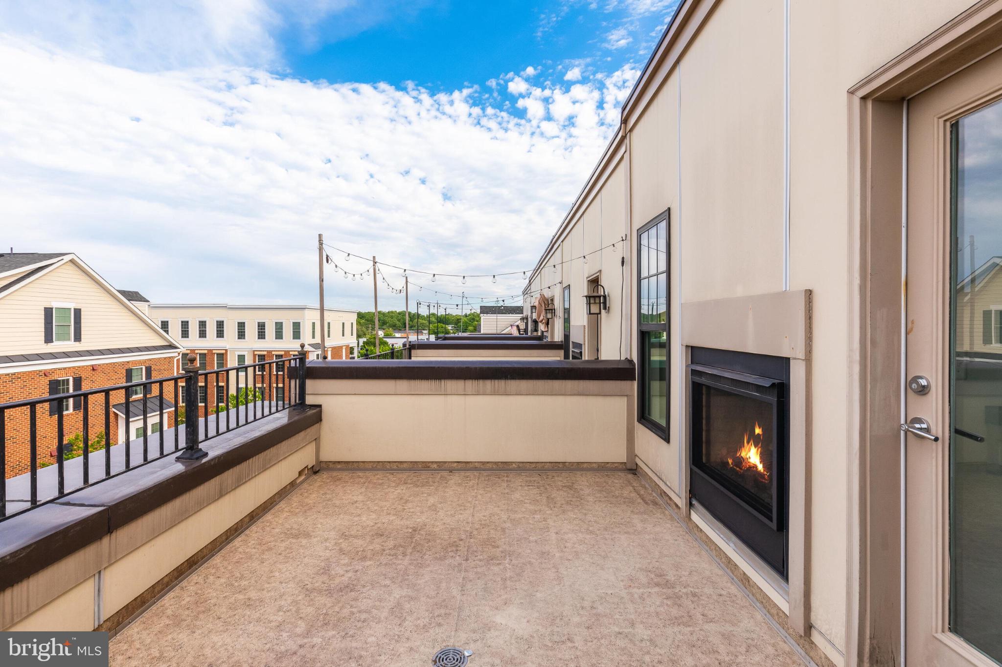 CRESCENT PLACE - Residential