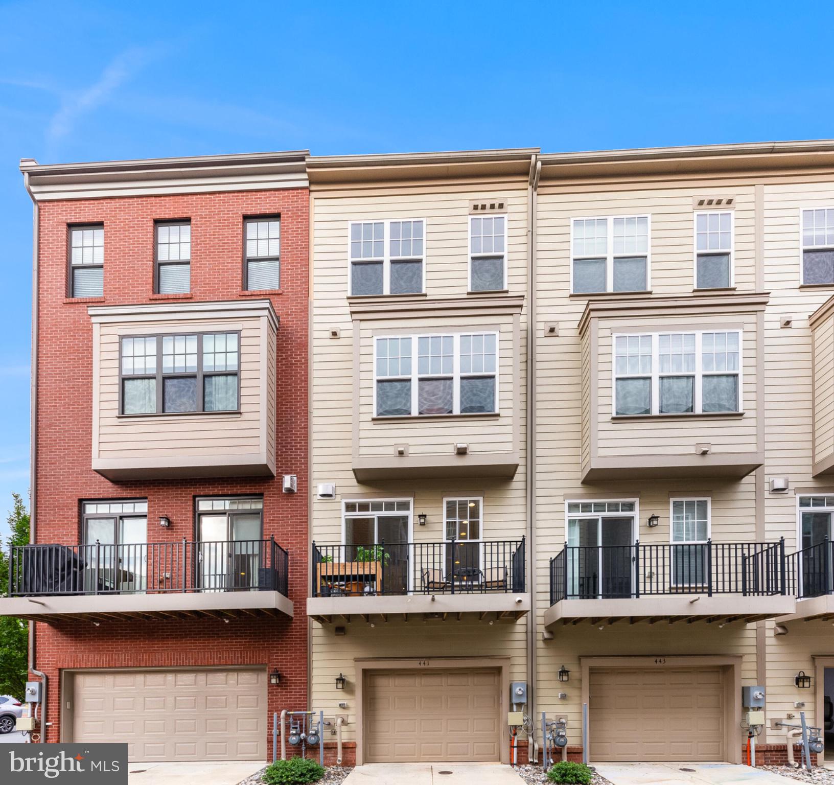 CRESCENT PLACE - Residential