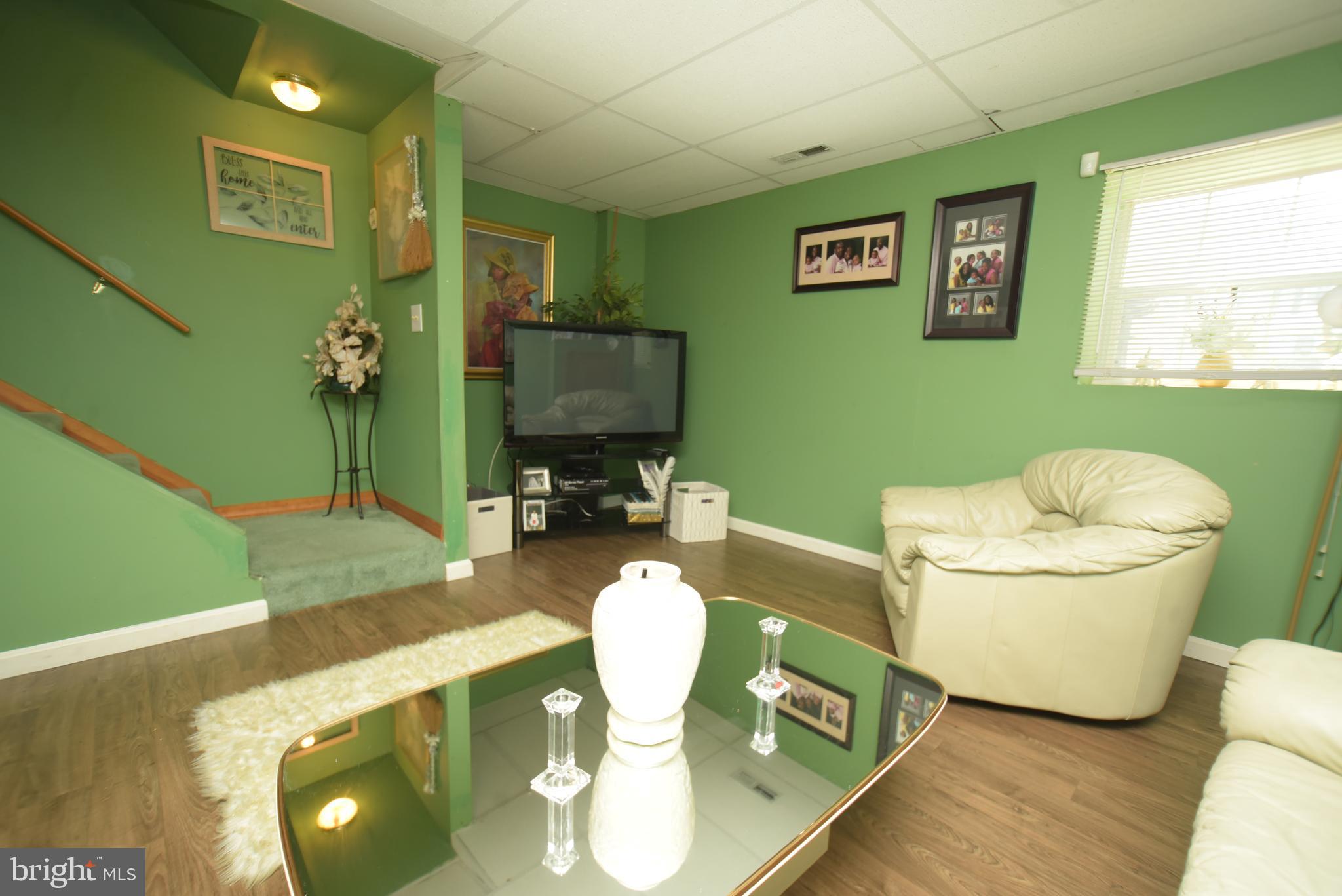 CARROLLWOOD - Residential