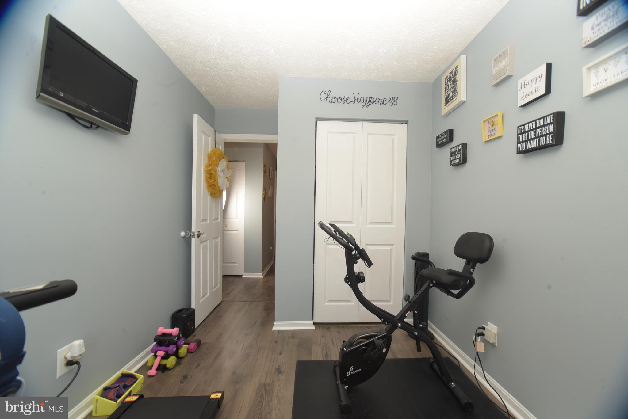 CARROLLWOOD - Residential