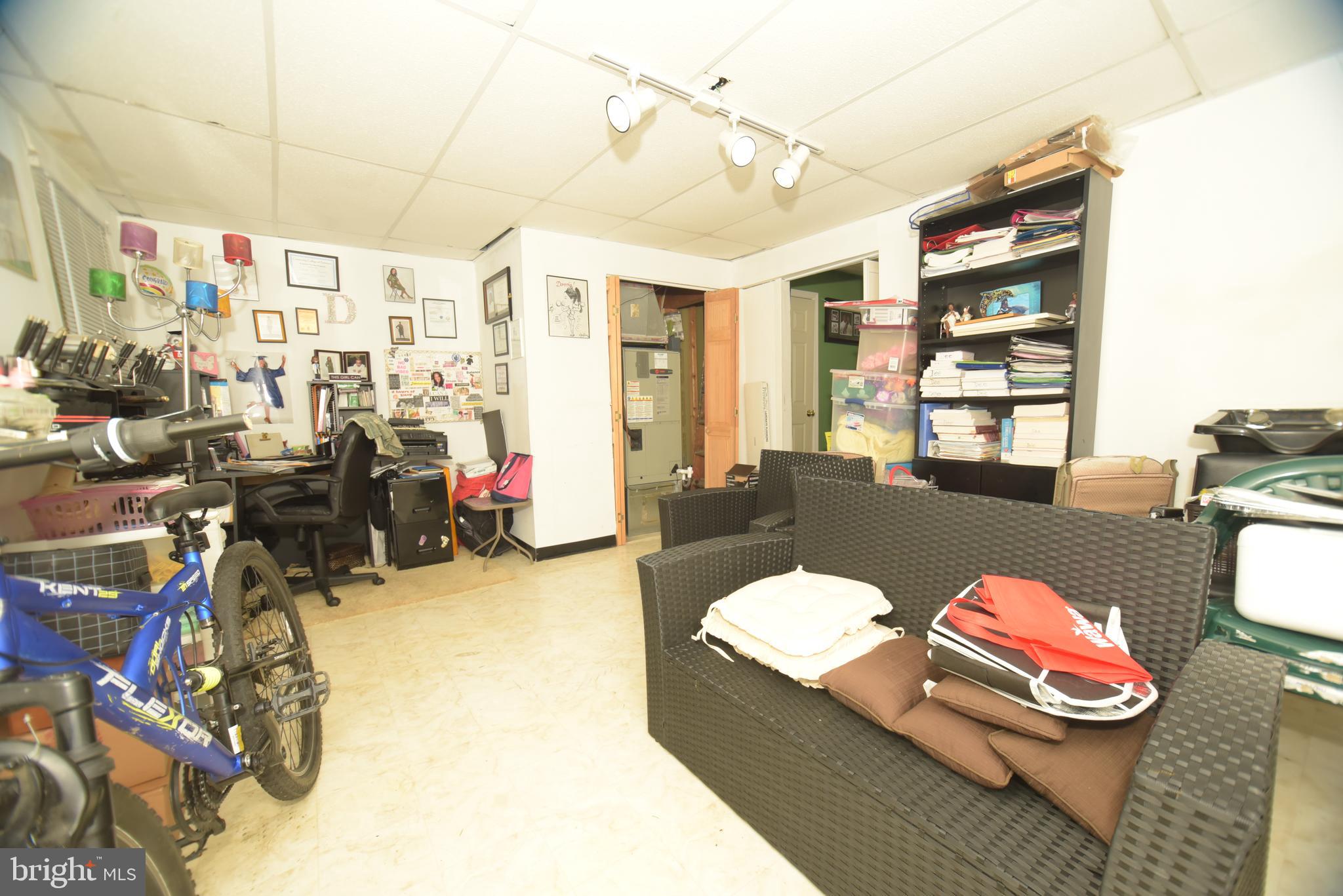 CARROLLWOOD - Residential