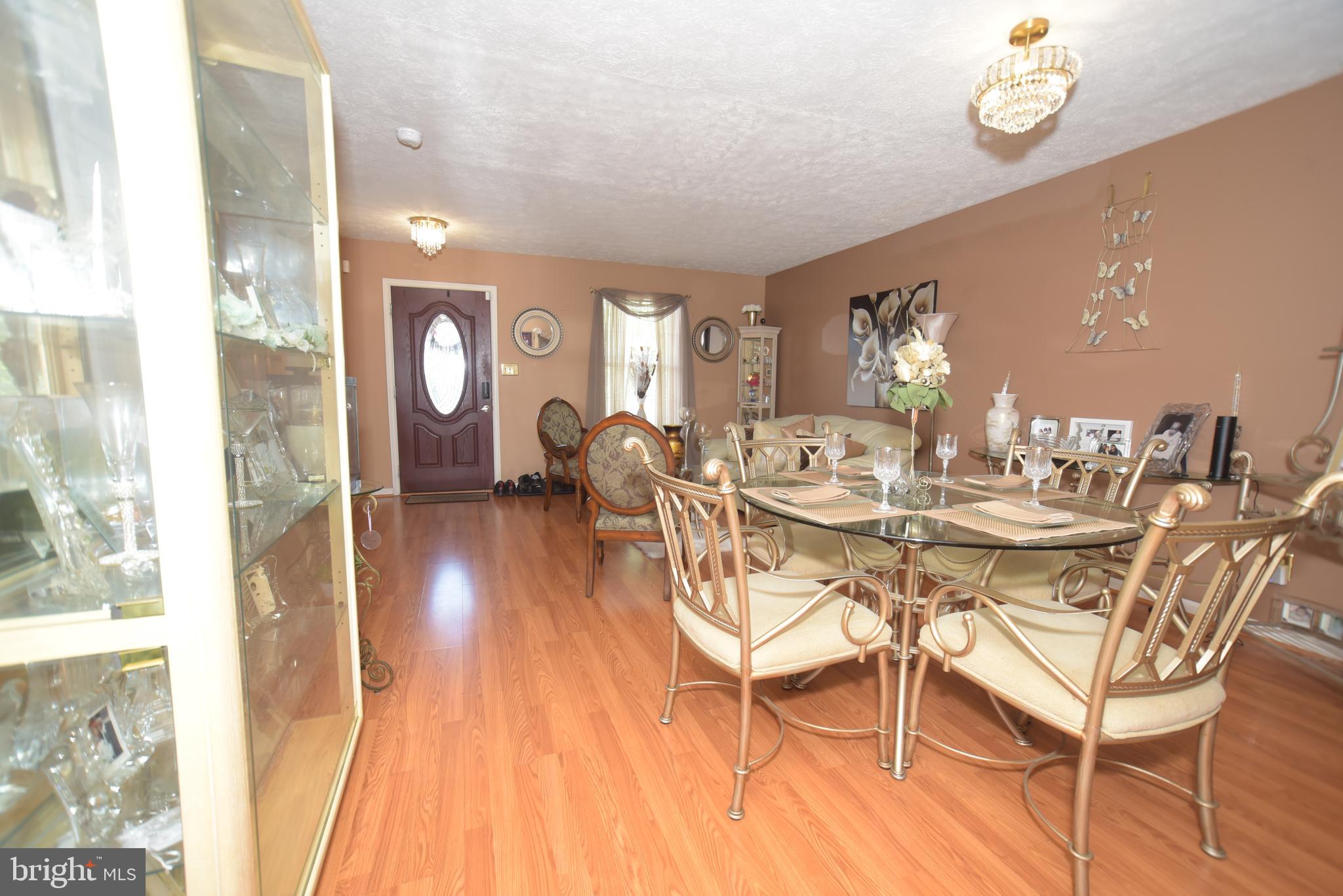 CARROLLWOOD - Residential