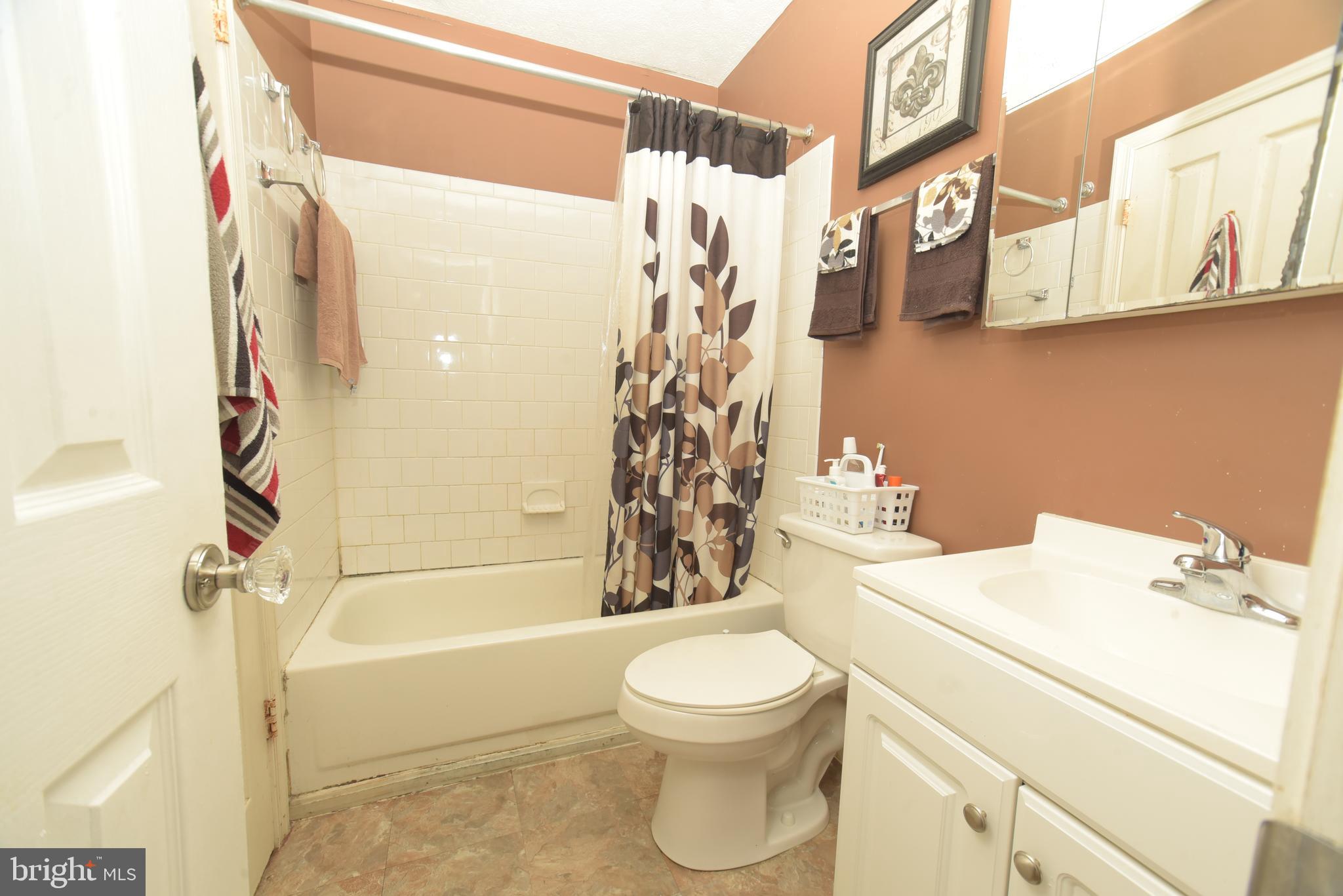 CARROLLWOOD - Residential