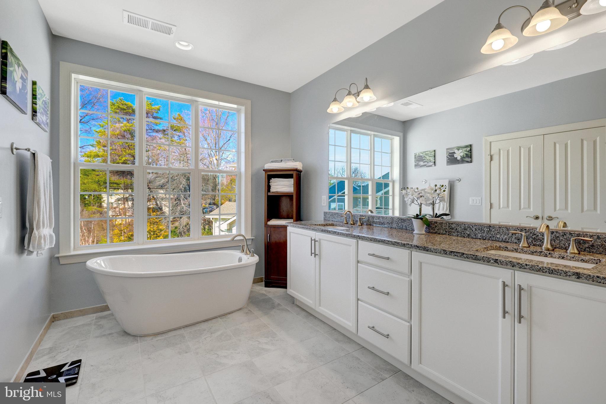 THE RESERVE AT HAMPTON SPRINGS - Residential