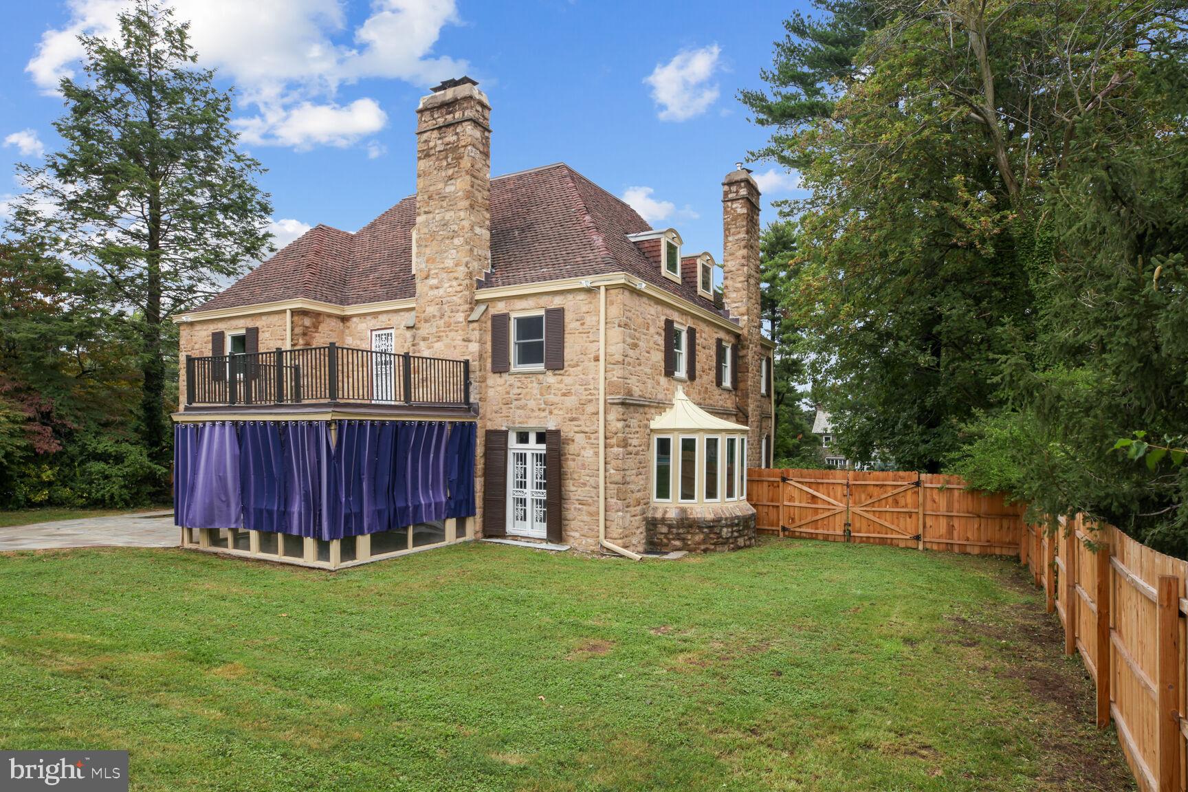 LATHAM PARK - Residential