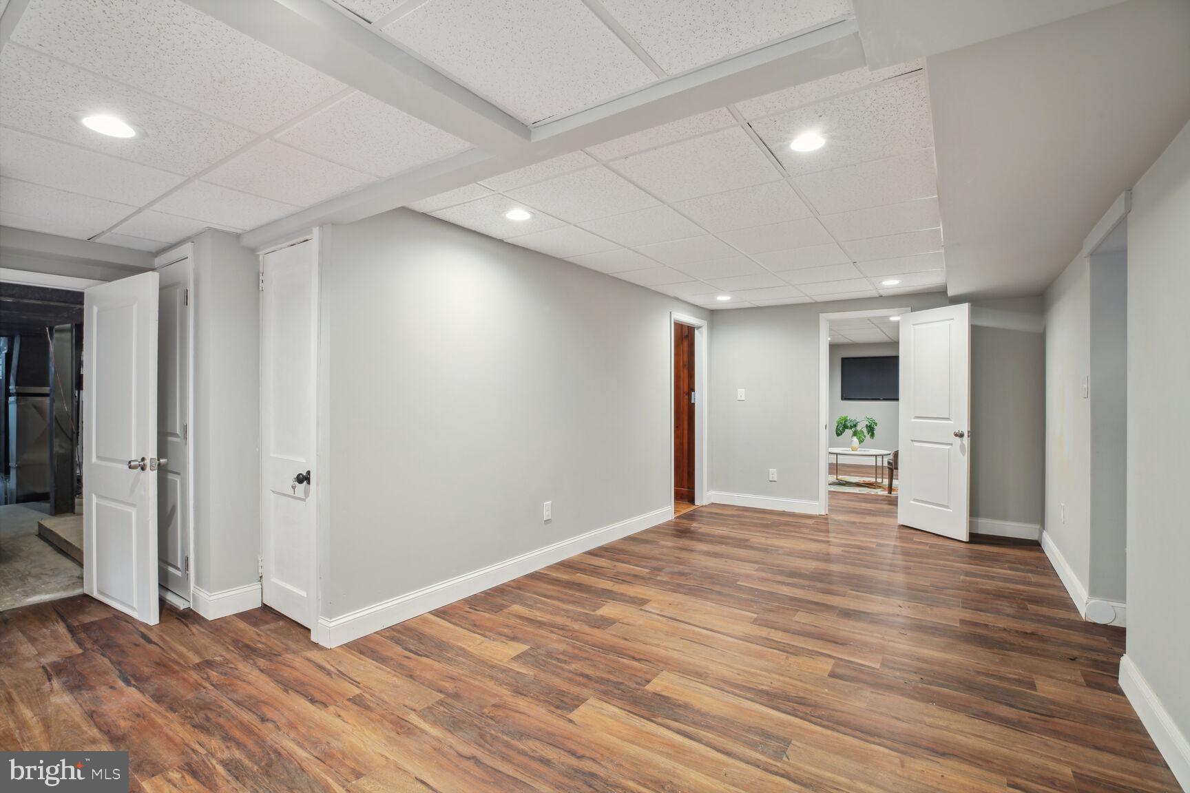 LATHAM PARK - Residential