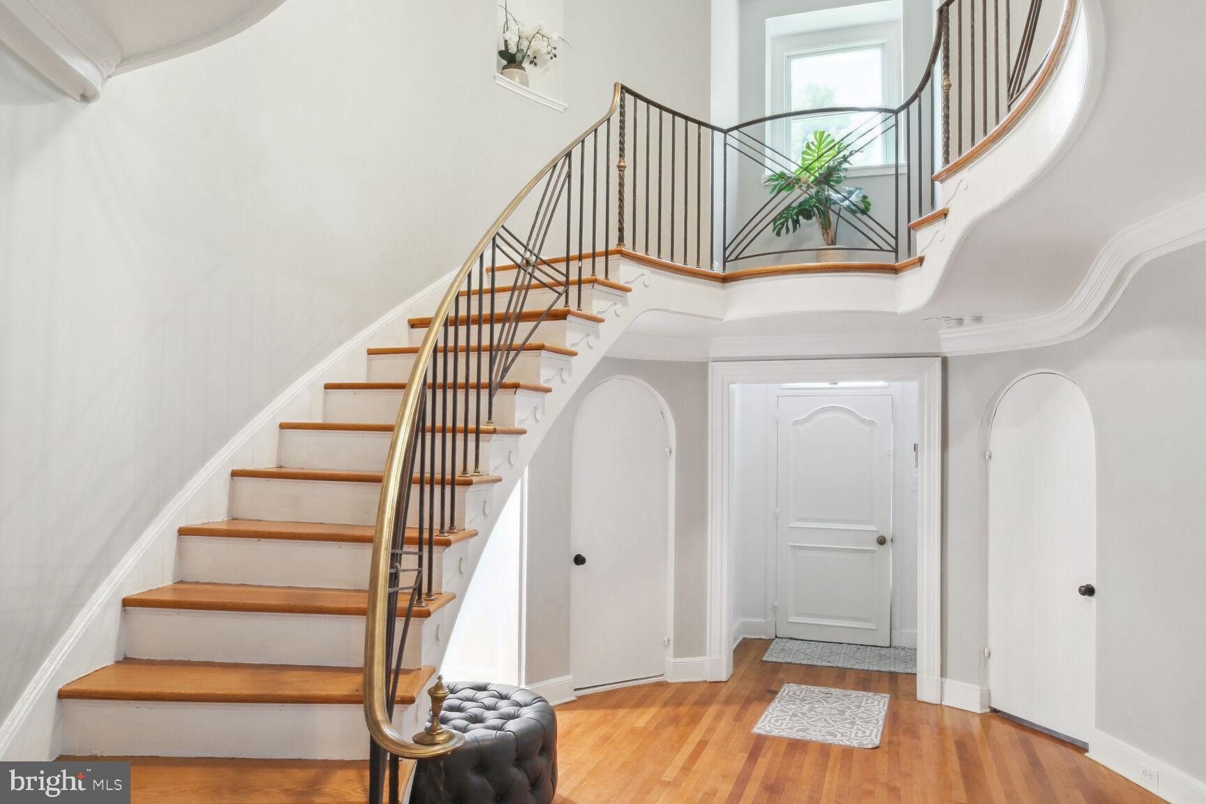 LATHAM PARK - Residential