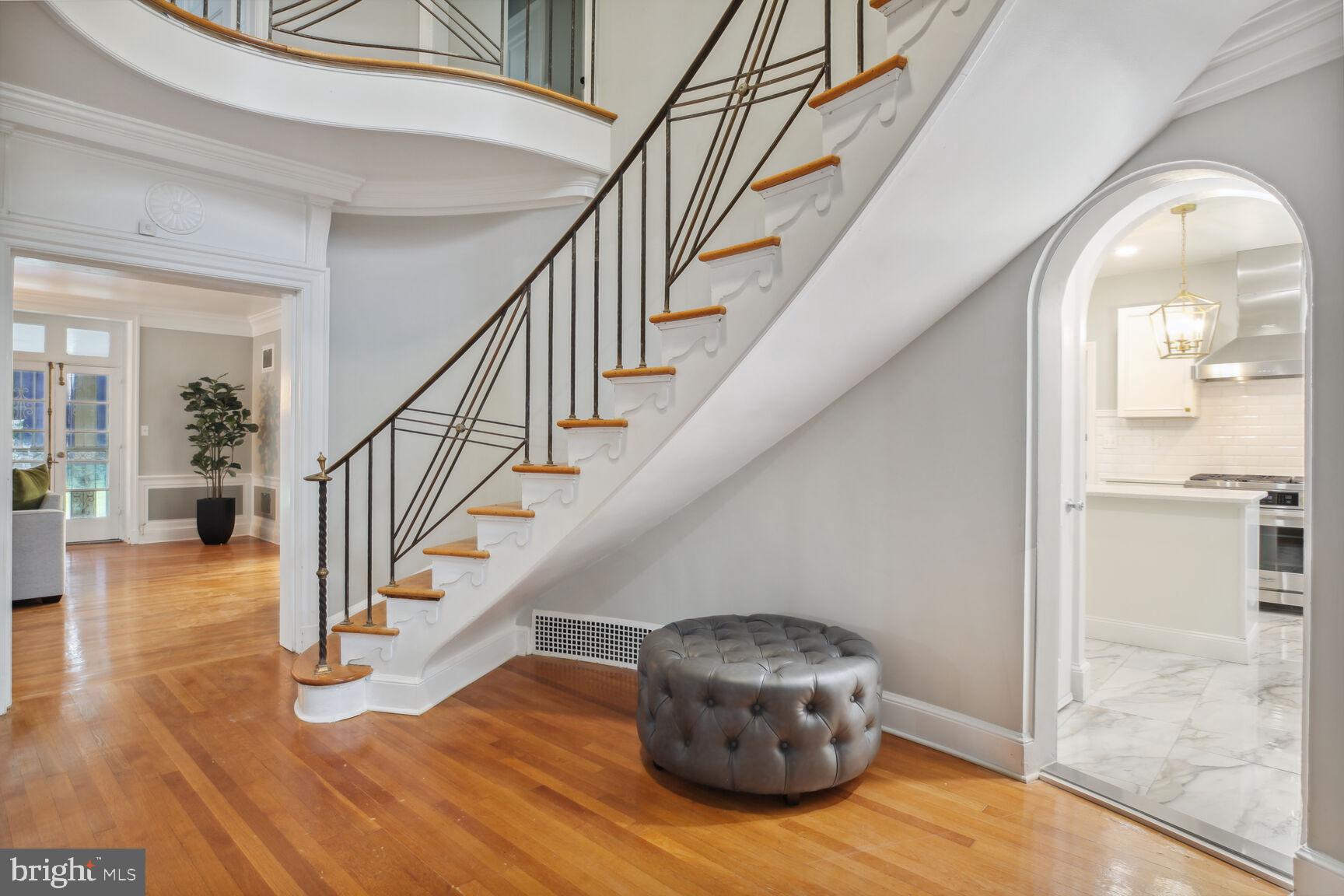 LATHAM PARK - Residential