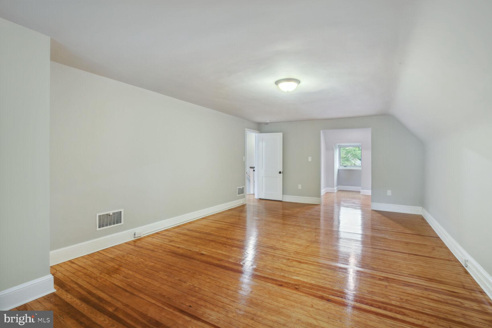 LATHAM PARK - Residential
