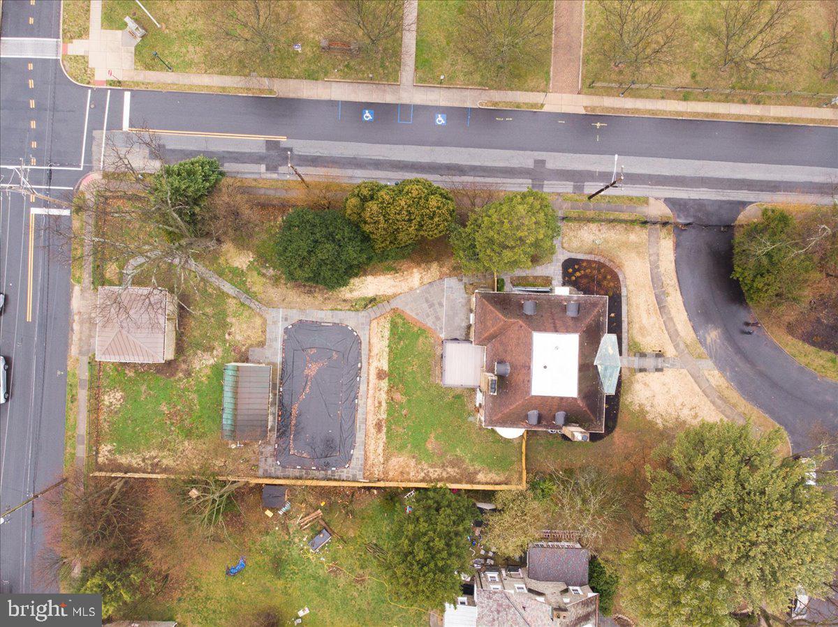 LATHAM PARK - Residential