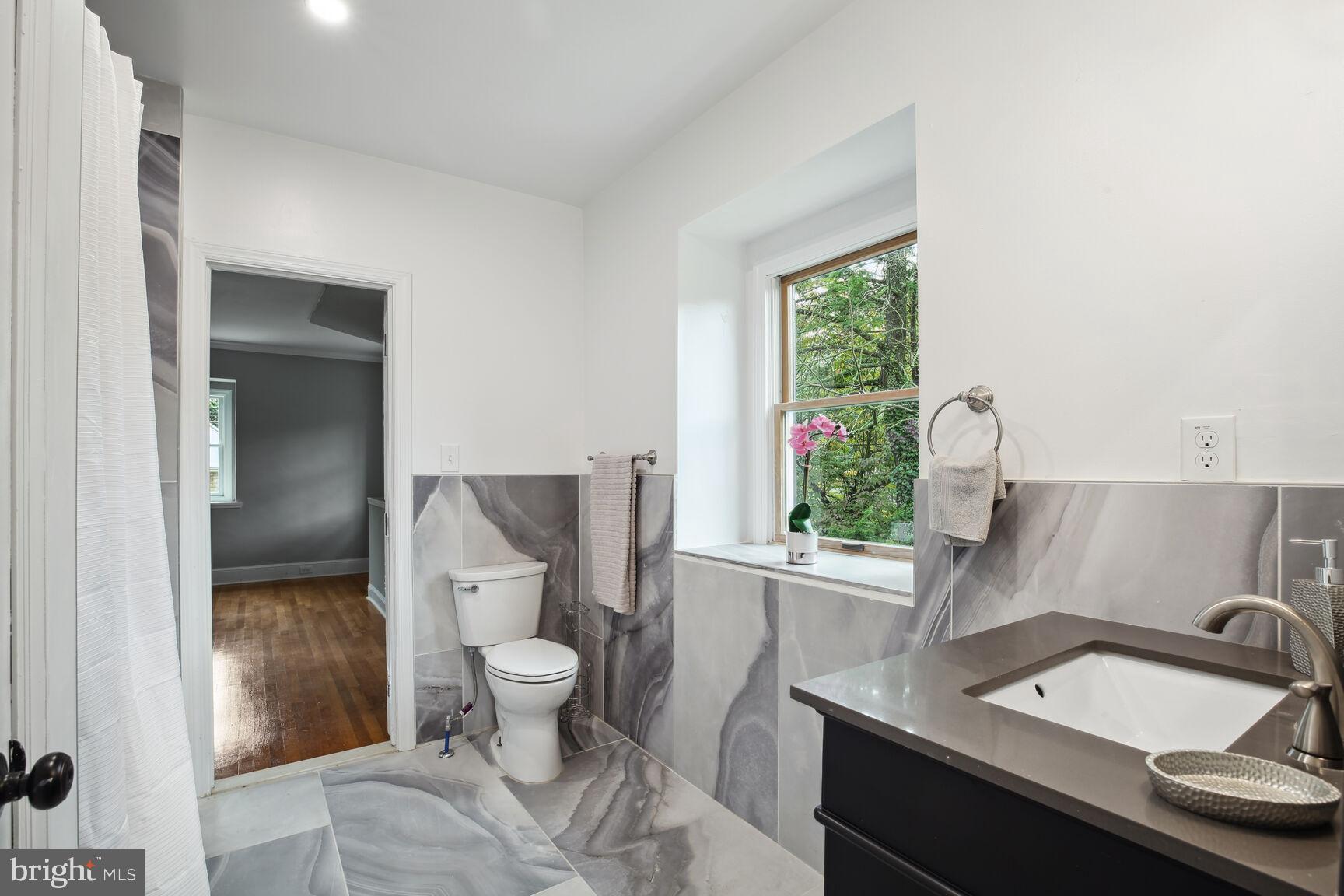 LATHAM PARK - Residential