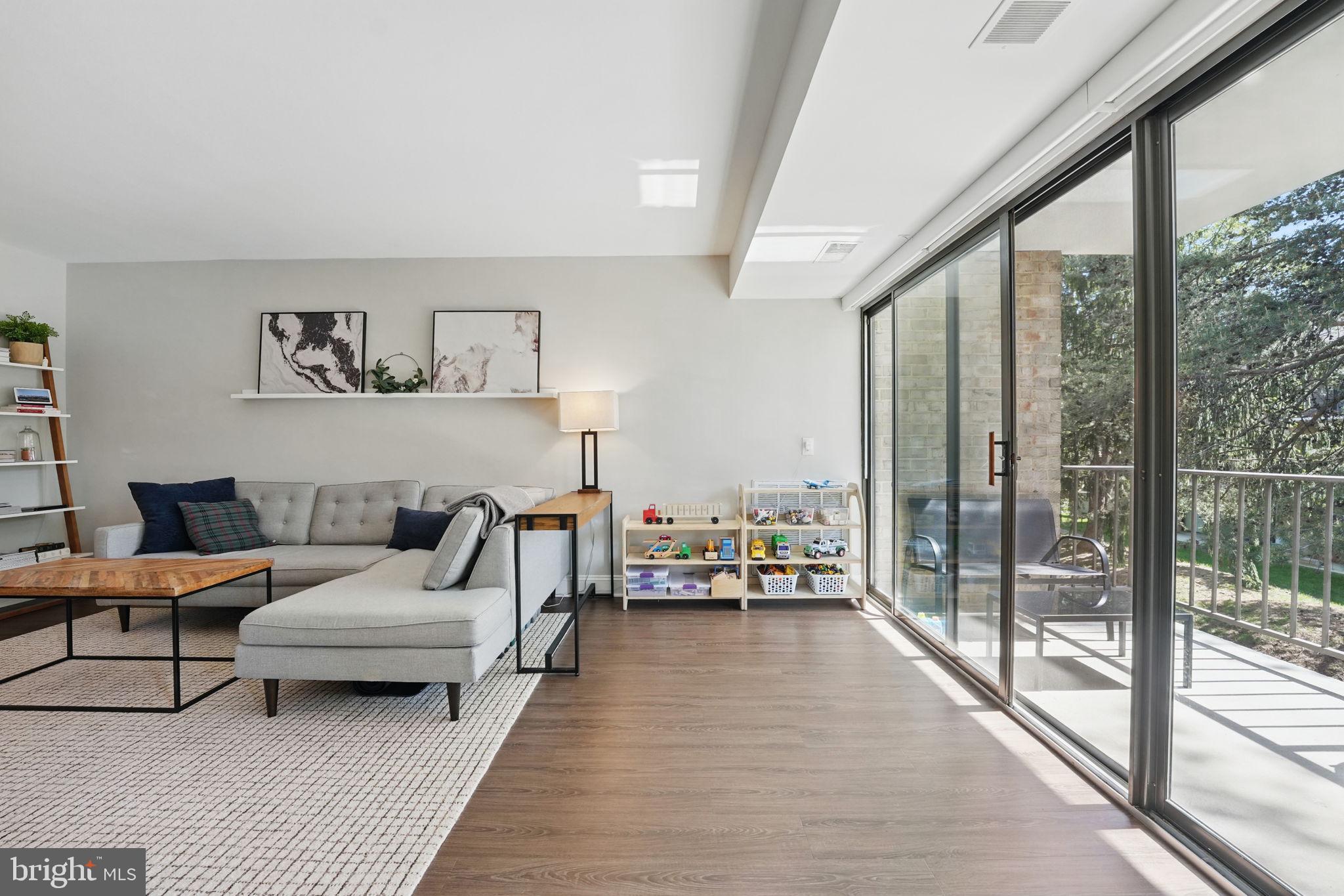 SOUTHGATE - Residential