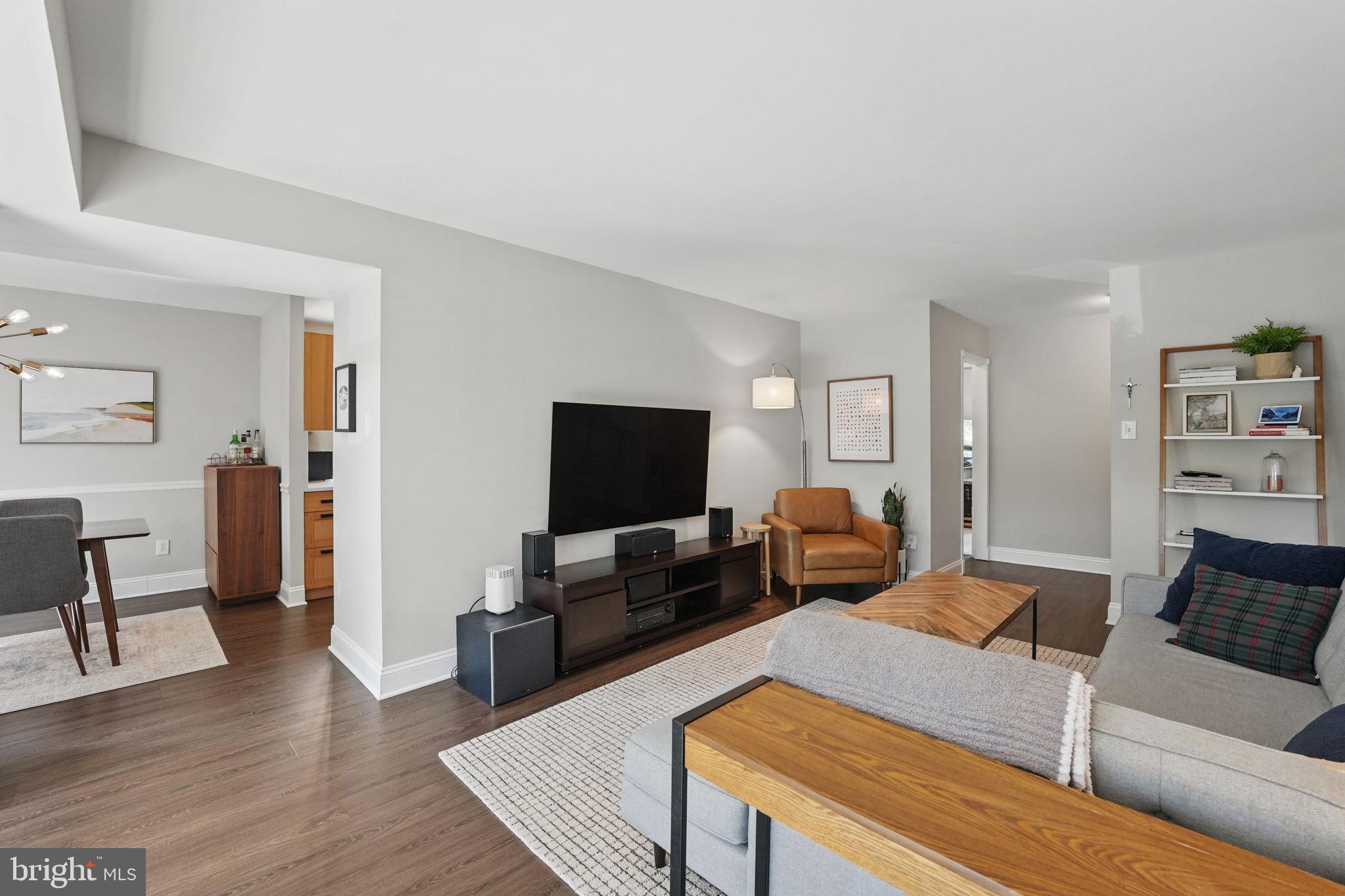 SOUTHGATE - Residential