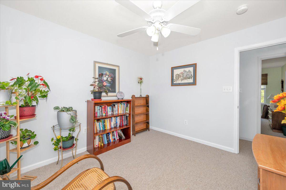 MANOR RIDGE - Residential