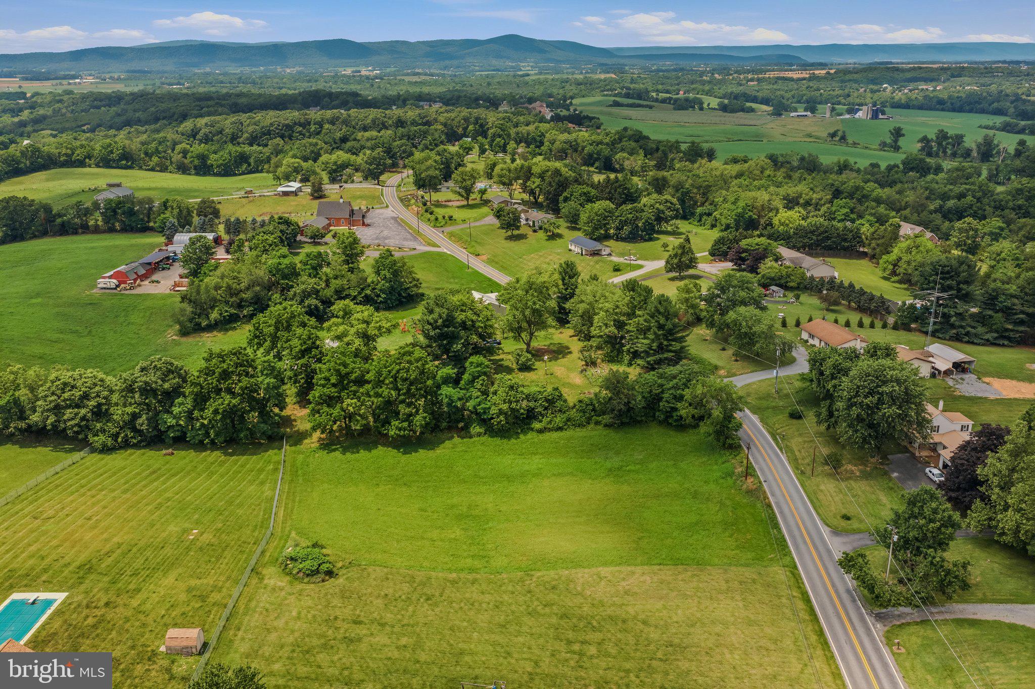 SUNSET CREEK ESTATES - Land