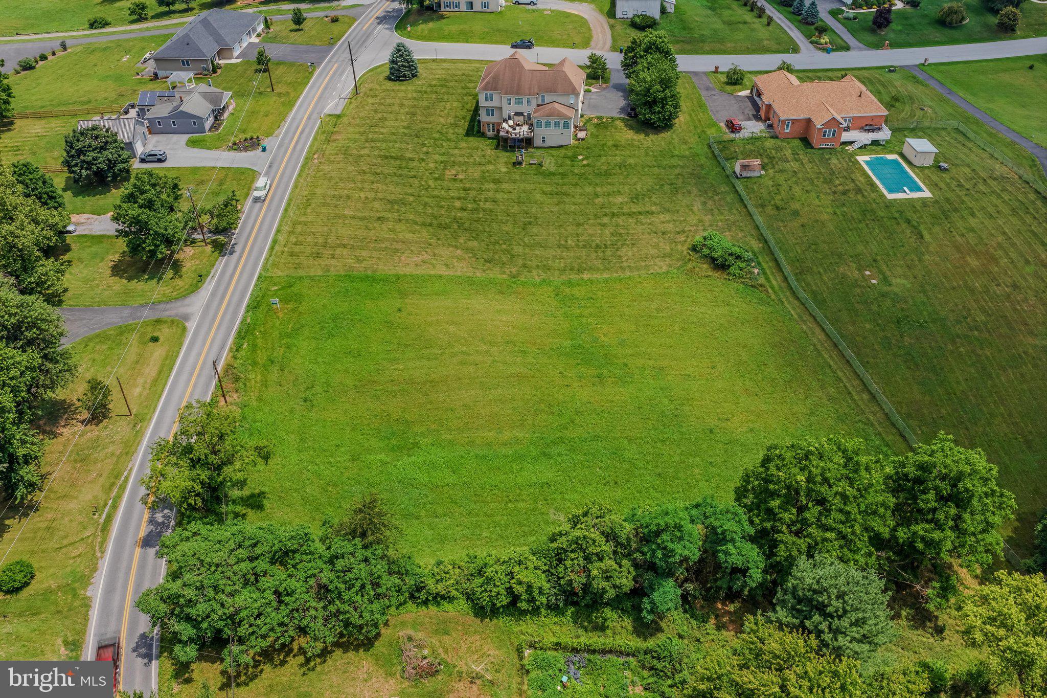 SUNSET CREEK ESTATES - Land