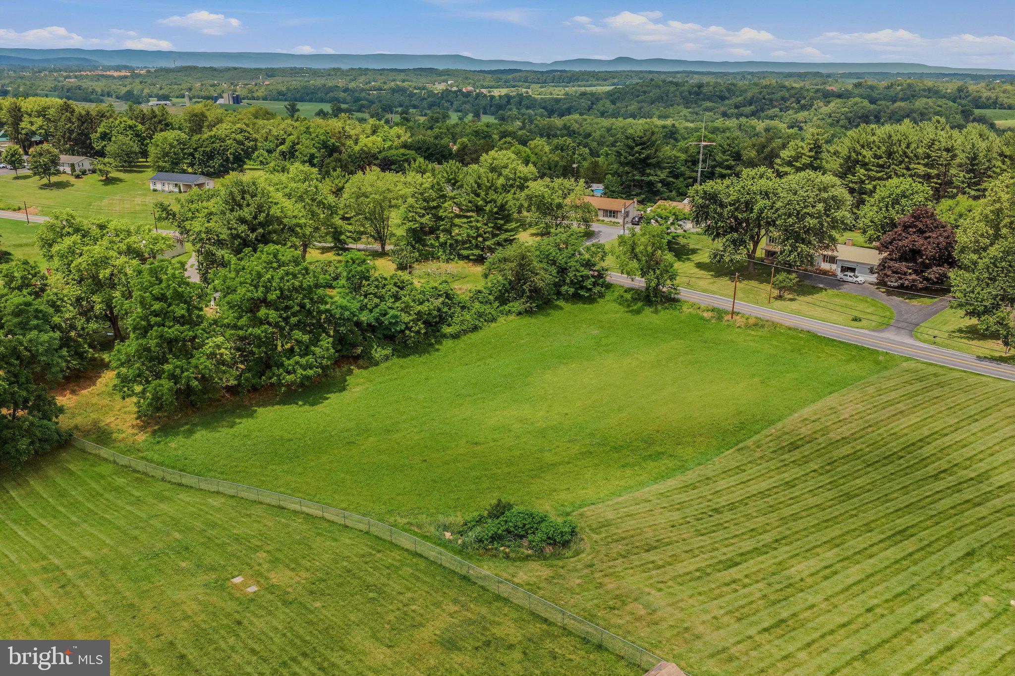 SUNSET CREEK ESTATES - Land