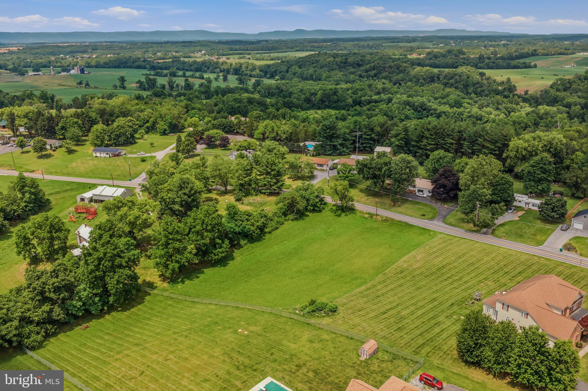 SUNSET CREEK ESTATES - Land