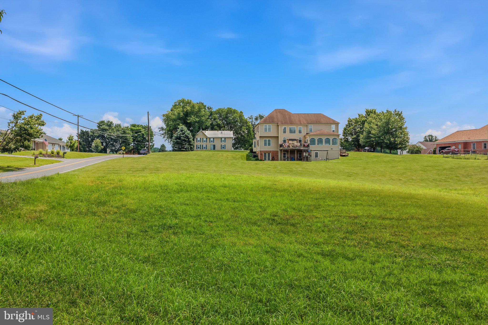 SUNSET CREEK ESTATES - Land