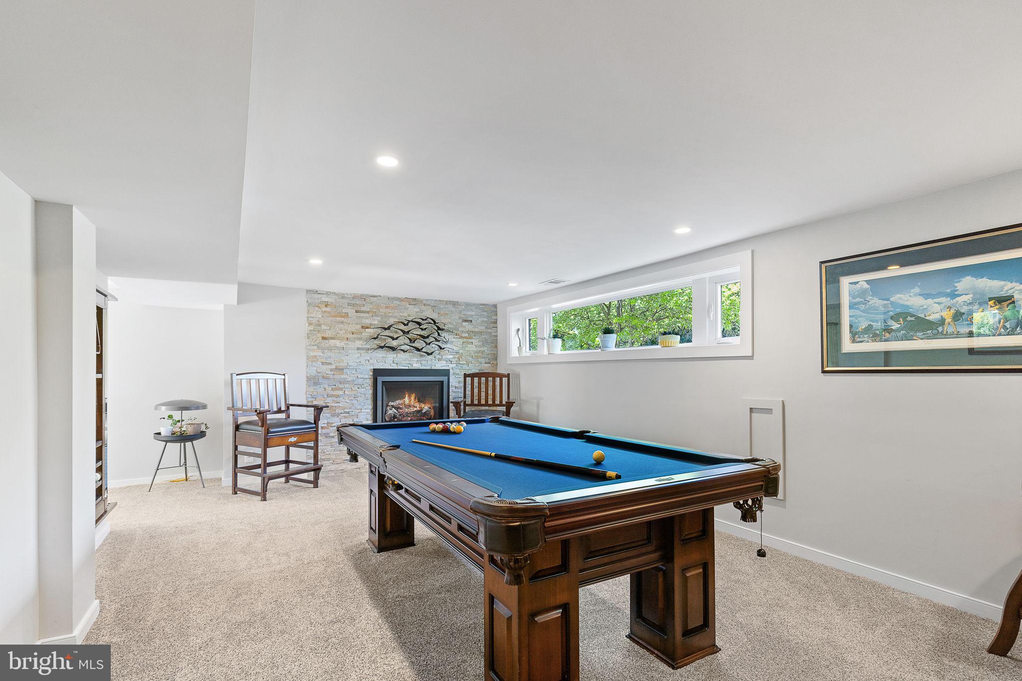 ROLF HEIGHTS - Residential