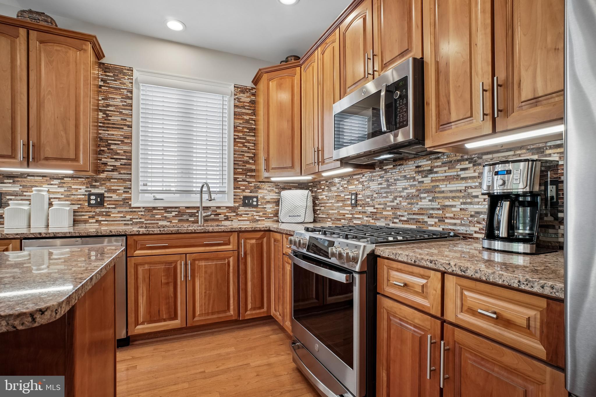 PAVILIONS AT HUNTINGTON - Residential
