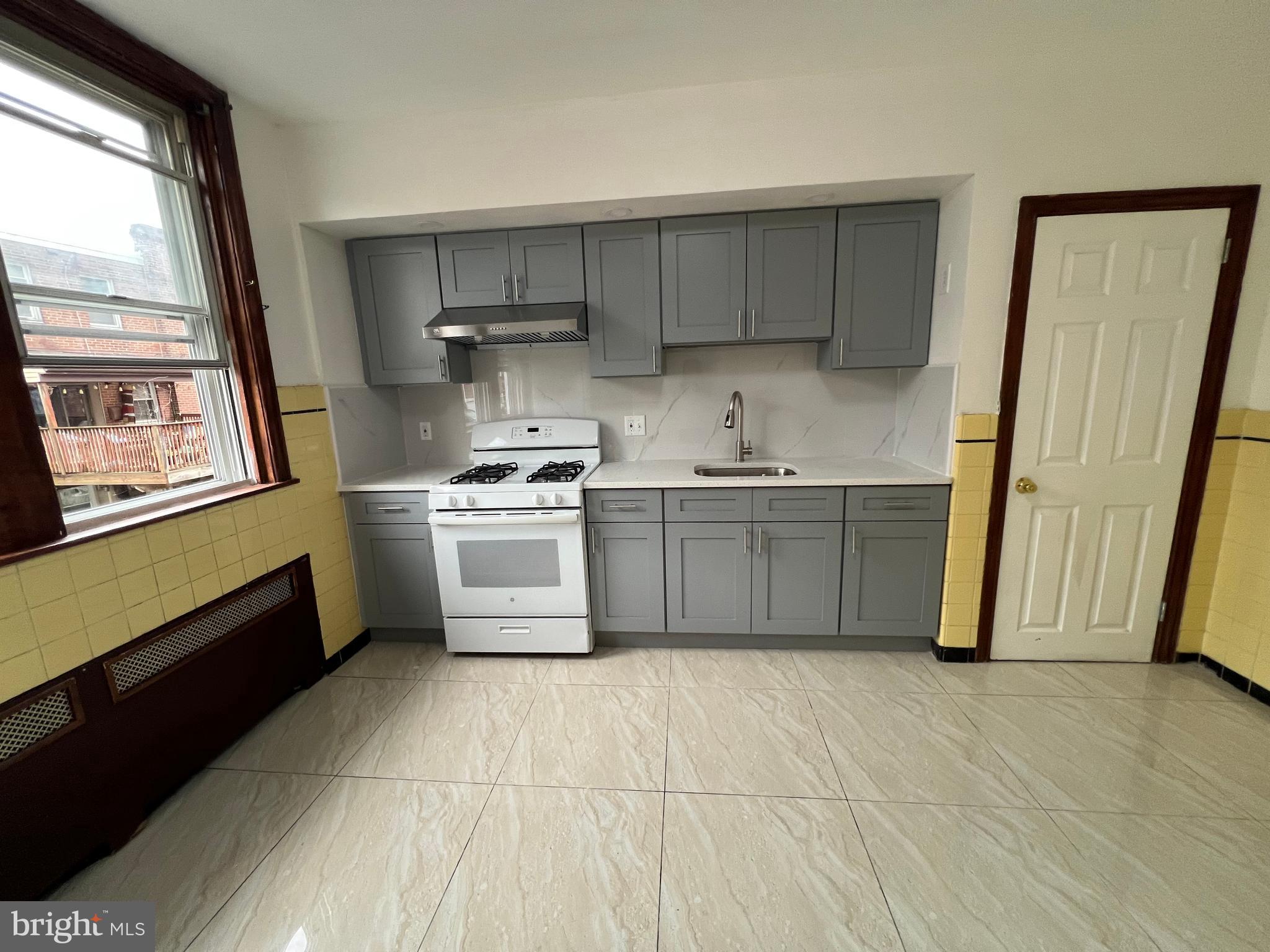 MAYFAIR - Residential