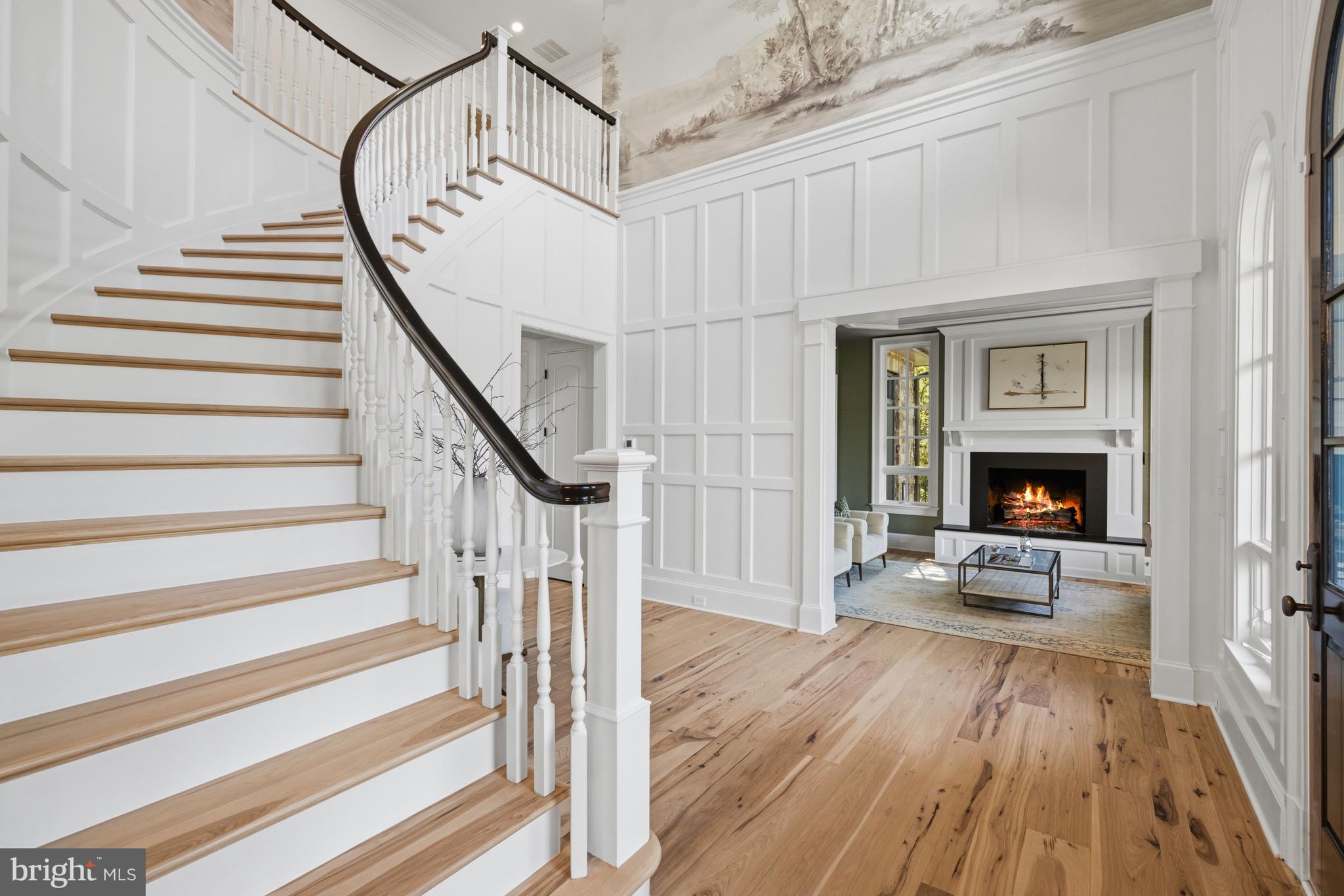 COUNTRY CLUB HILLS - Residential