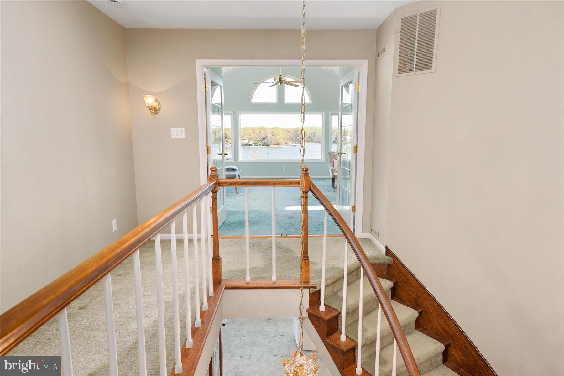 EDGEWATER BEACH - Residential